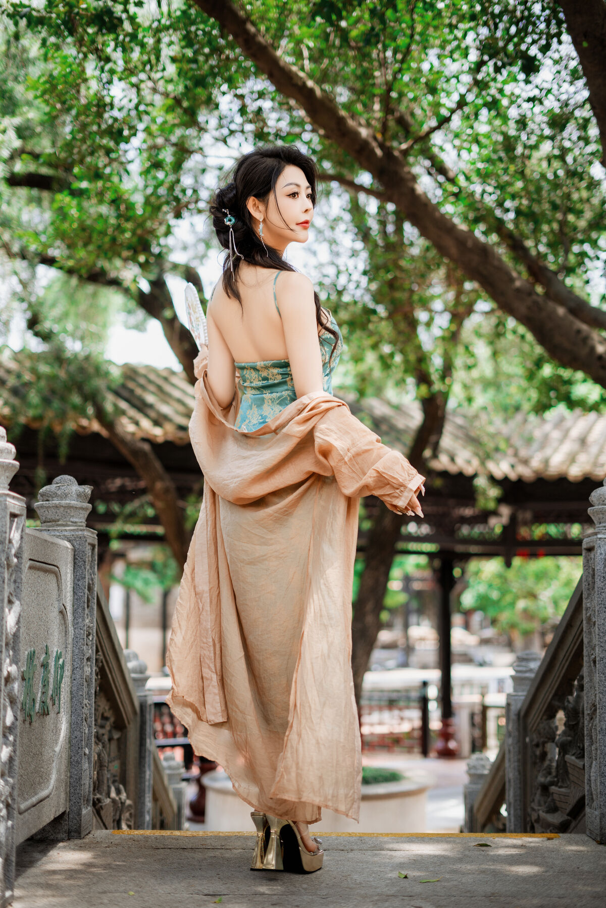 YiTuYu艺图语 Vol.10189 Mi Ni Ai Mei Li