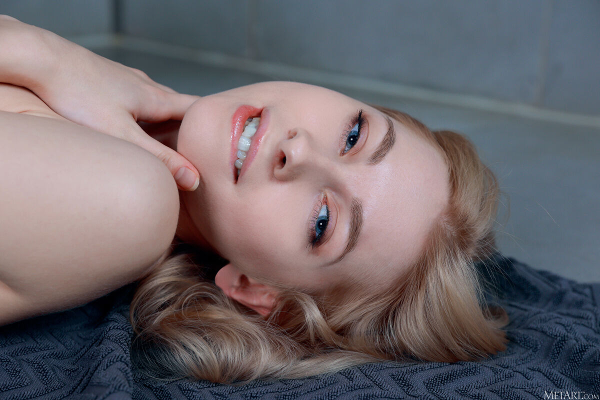 MetArt Emily Cade - Subtle Seduction Part02