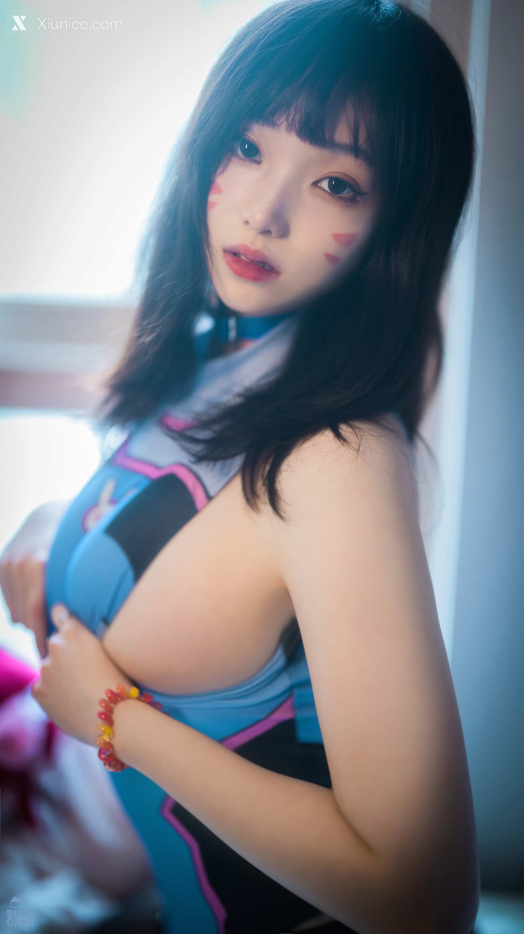 BLUECAKE Bambi (밤비) – Home Work 4K