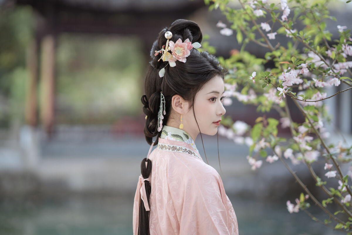 YiTuYu艺图语 Vol.10229 Jiang Zhu