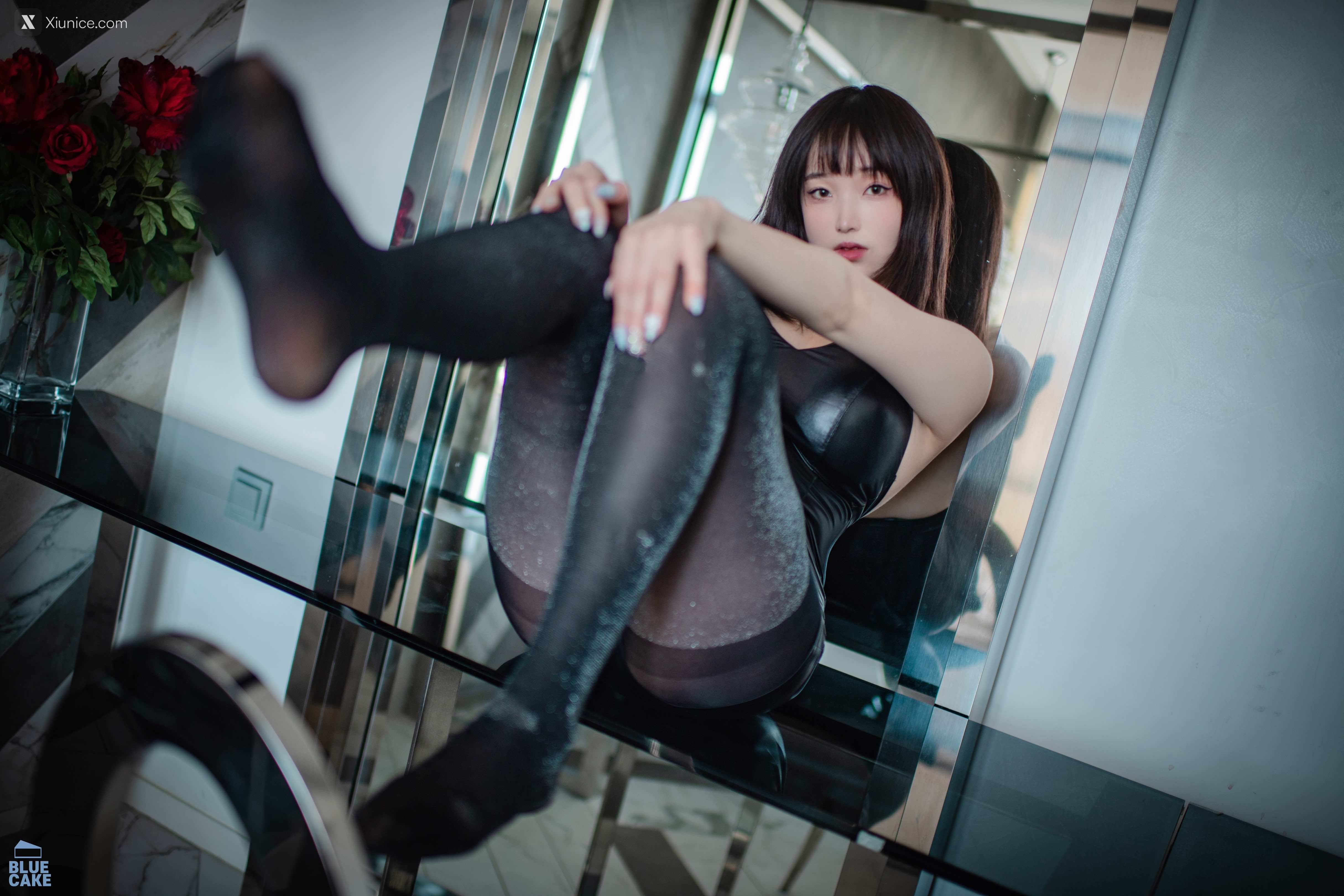 BLUECAKE Bambi (밤비) – Black Mist Mesh&Stocking 4K