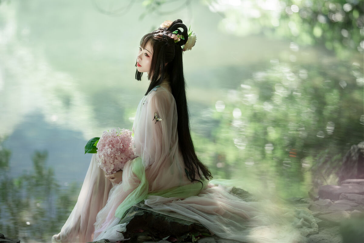 YiTuYu艺图语 Vol.10151 Yun Yun De Hei Yan Quan Er