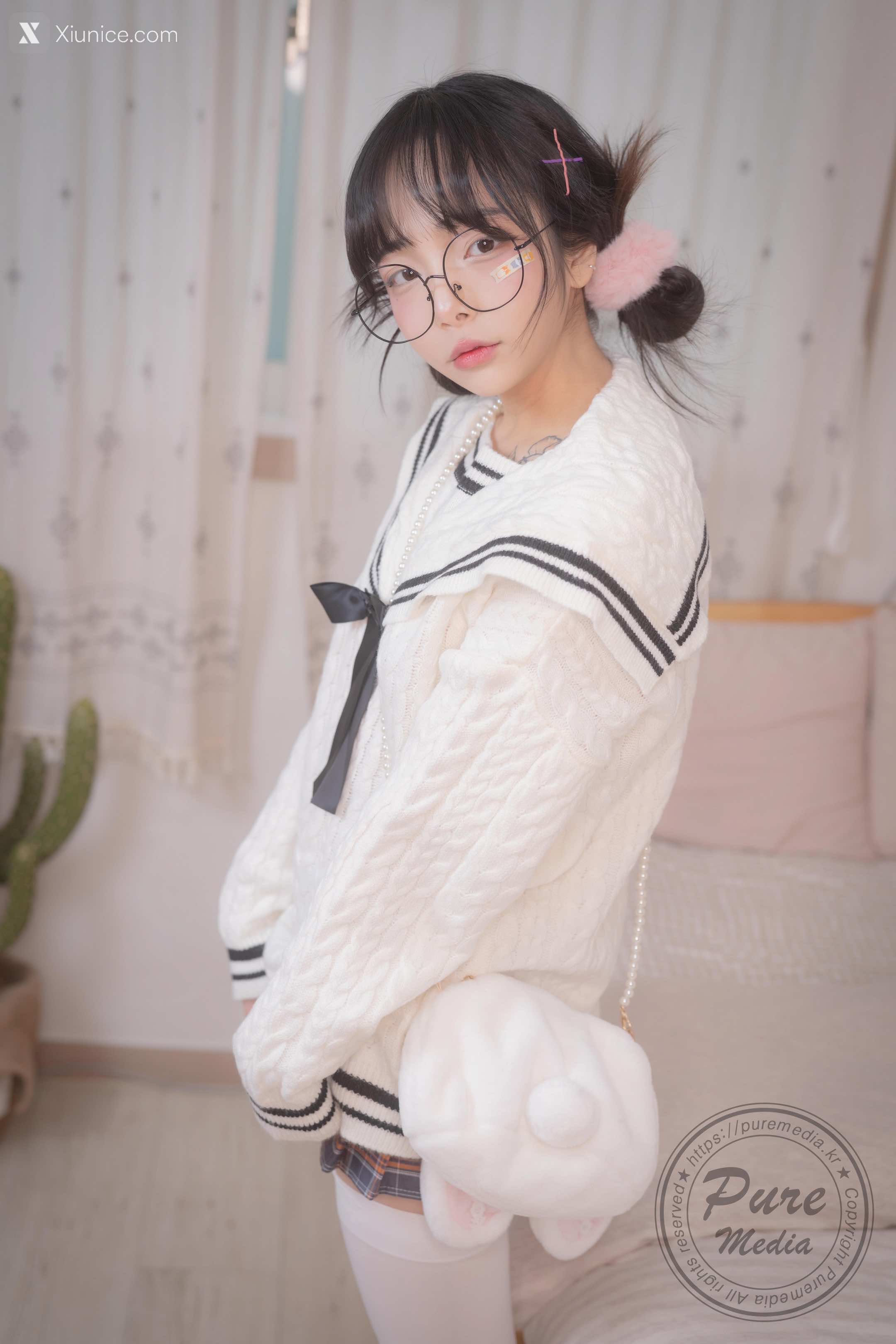 Pure Media Vol.276 Jelly (젤리) – Girl Trapped in a Rooftop Room 4K
