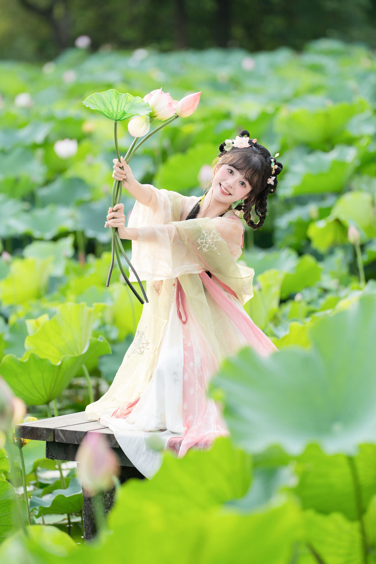 YiTuYu艺图语 Vol.10144 Xia Yu Xiao Nian