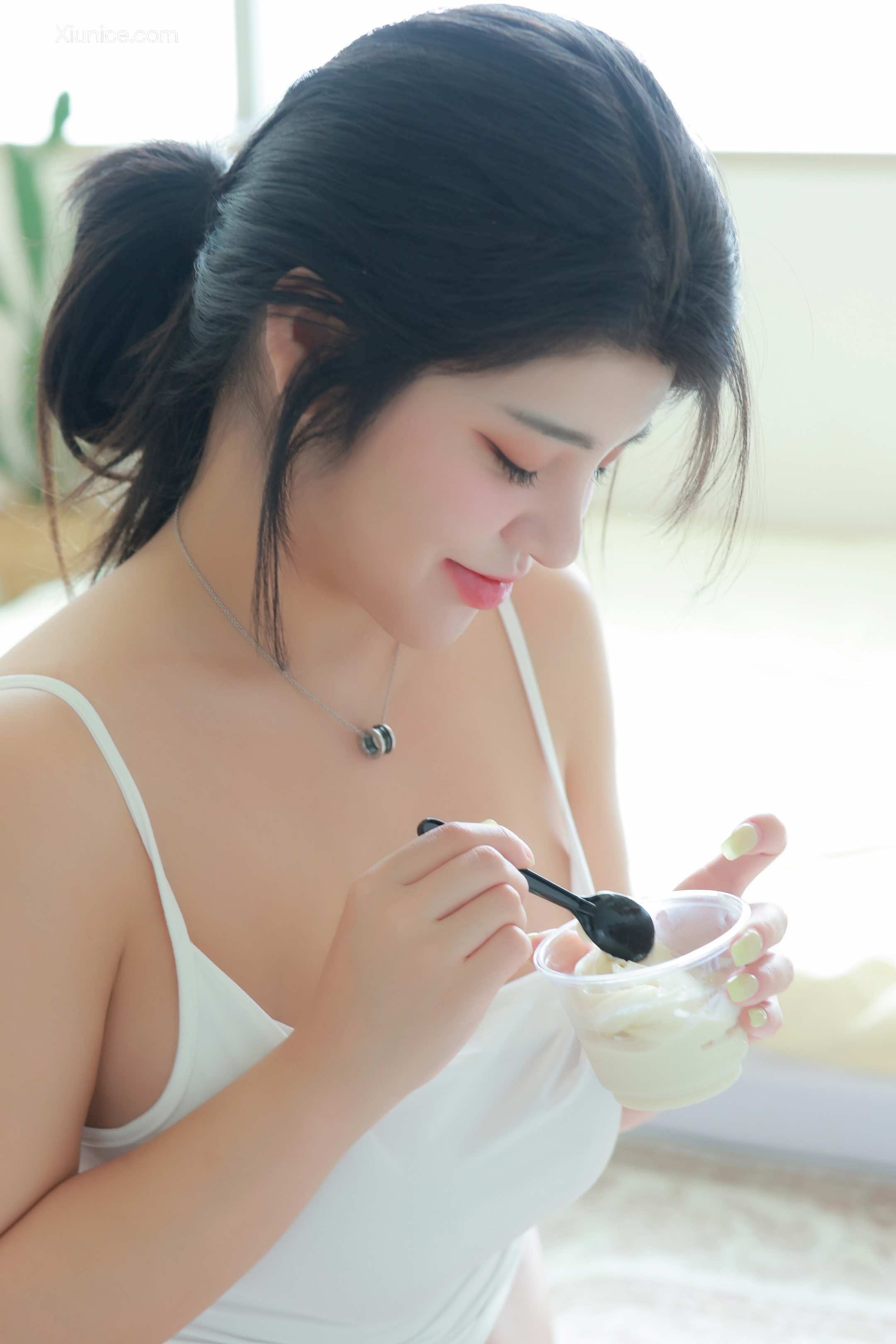 SweetBox – Robi – Roman 4K