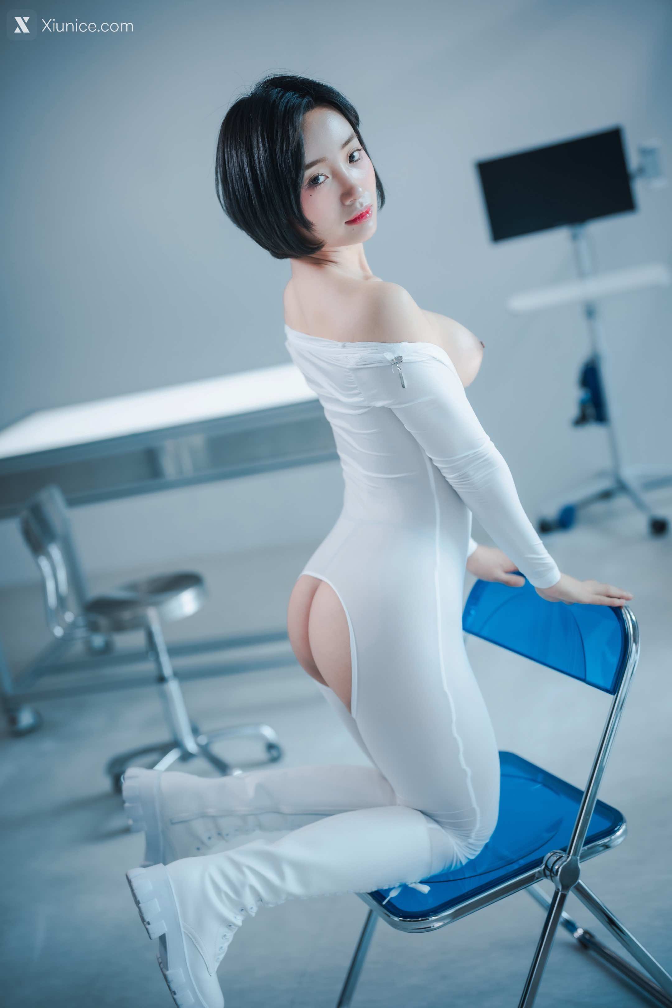 DJAWA Photo – Booty Queen – Naughty Worker & Supervisor 4K