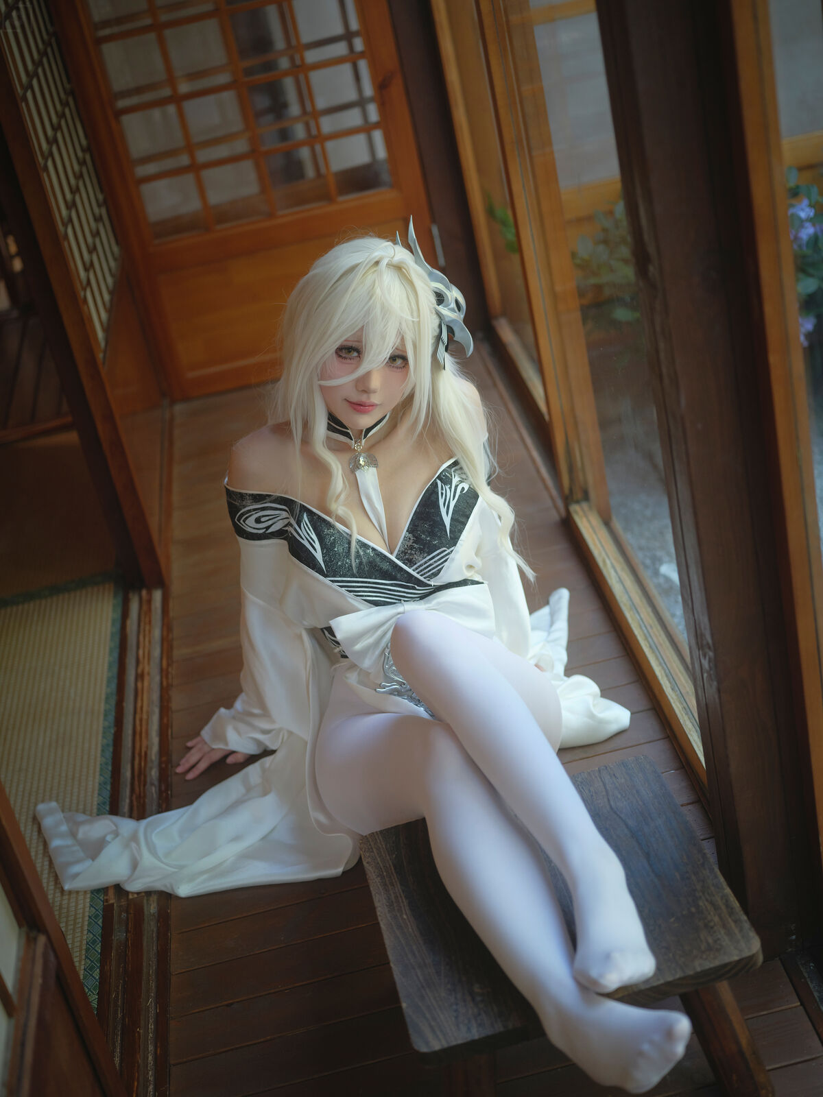 Coser@湖里狸 - 白凤