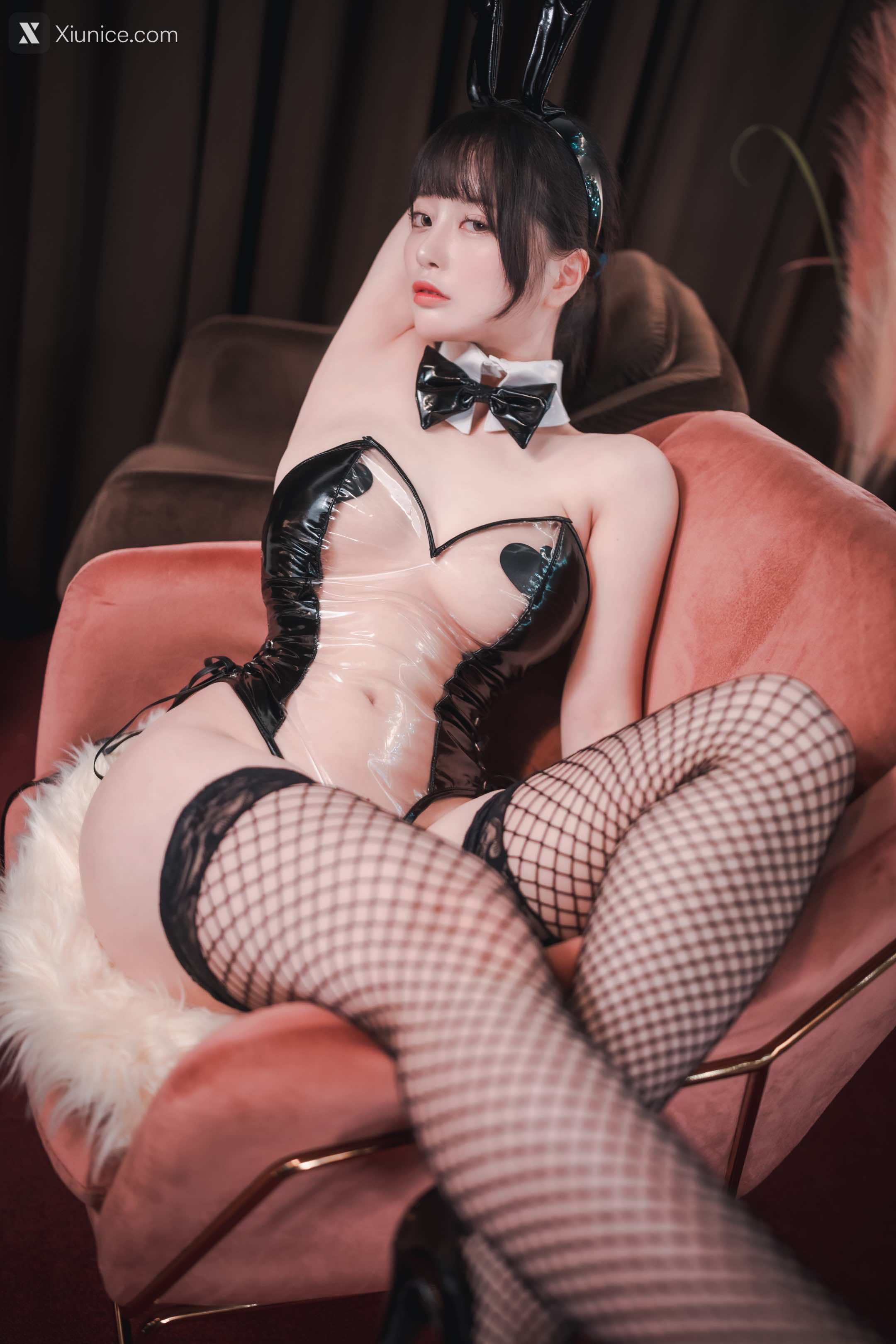 DJAWA Photo – ZziZzi – The Year of the Bunny 4K