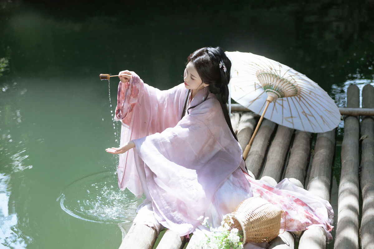 YiTuYu艺图语 Vol.10214 Jie Jie