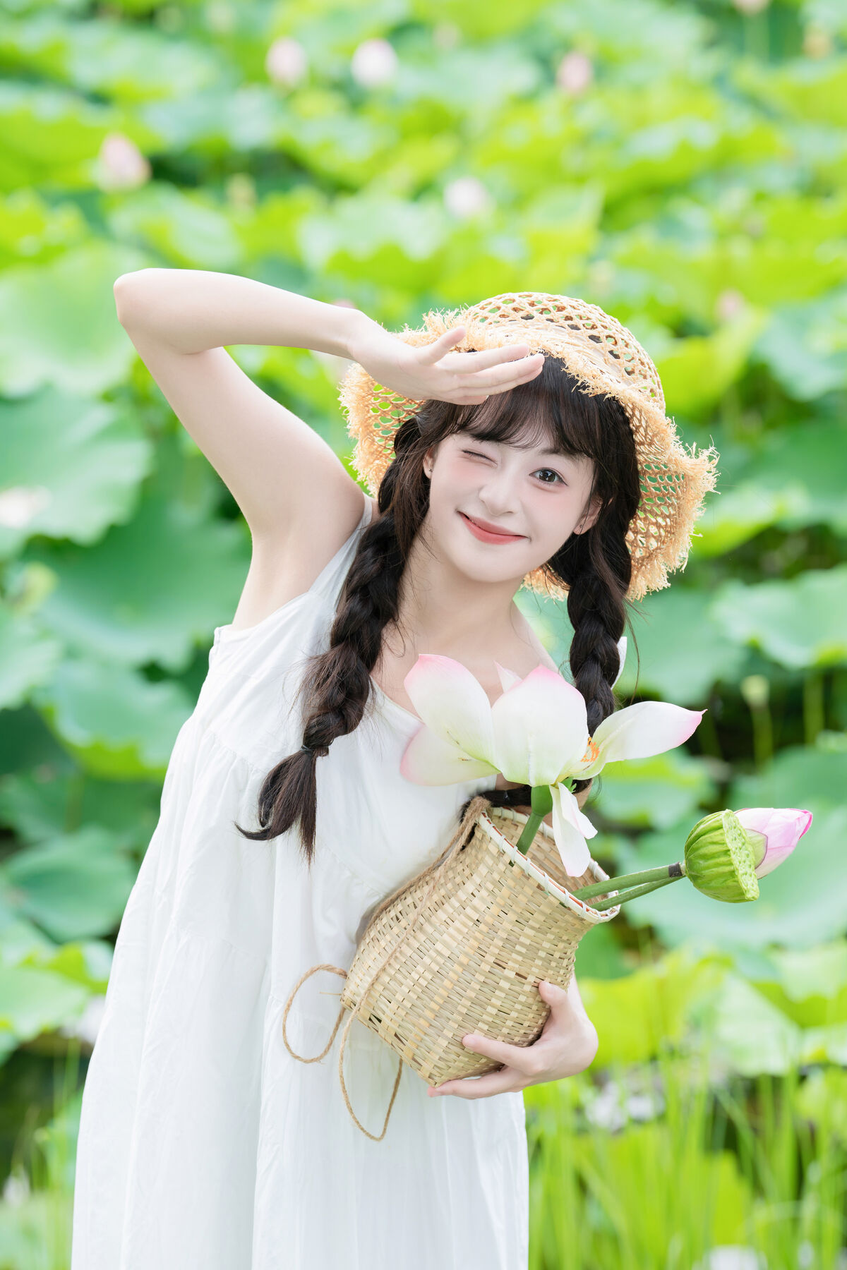 YiTuYu艺图语 Vol.10233 Xia Yu Xiao Nian