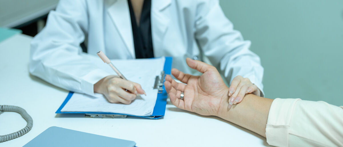 Coser@鹿八岁 - 男科病栋女医师 Part01