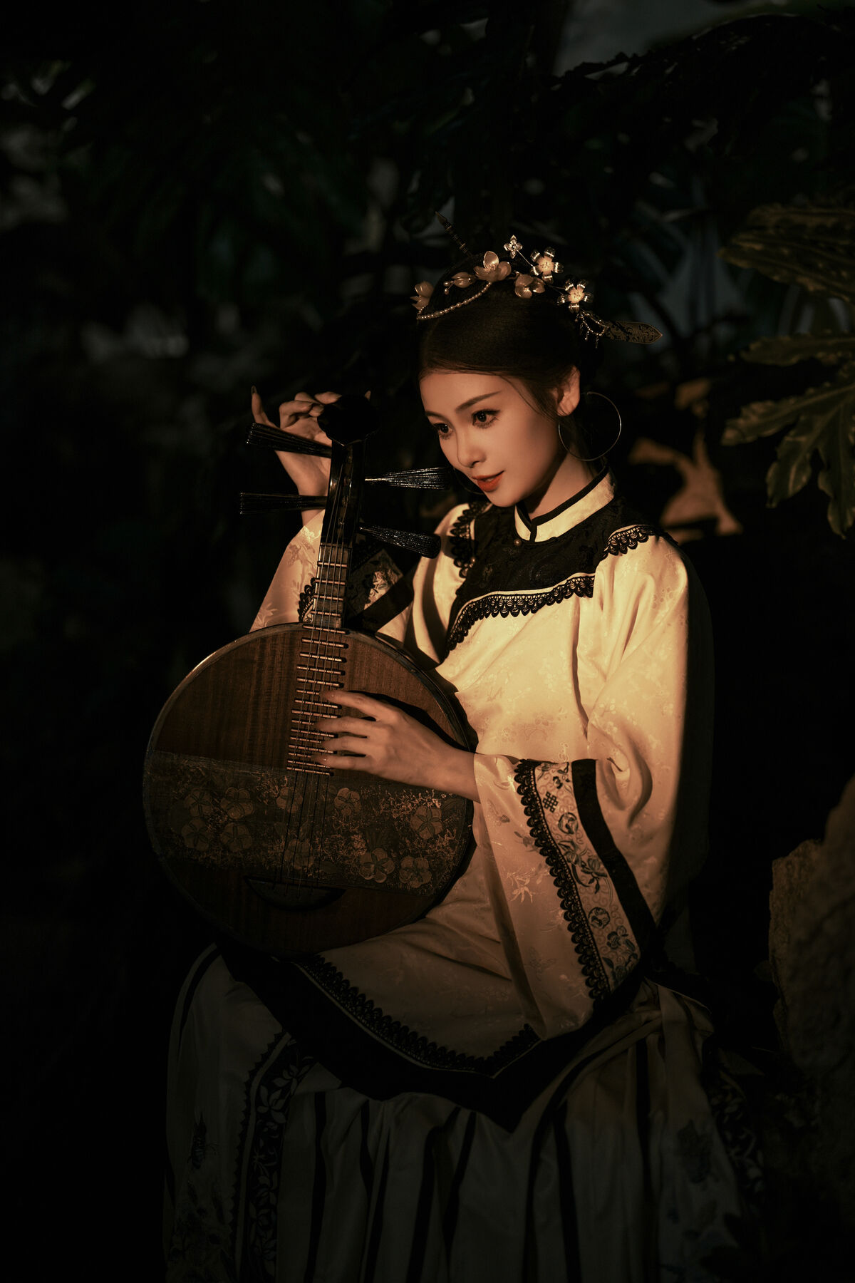 YiTuYu艺图语 Vol.10030 Luo Ning Tang