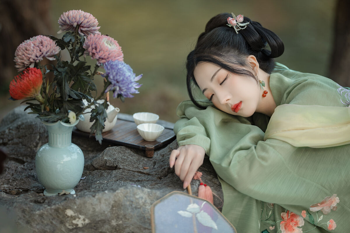 YiTuYu艺图语 Vol.10071 Shi Nan Yuan Bu Shi Zhou