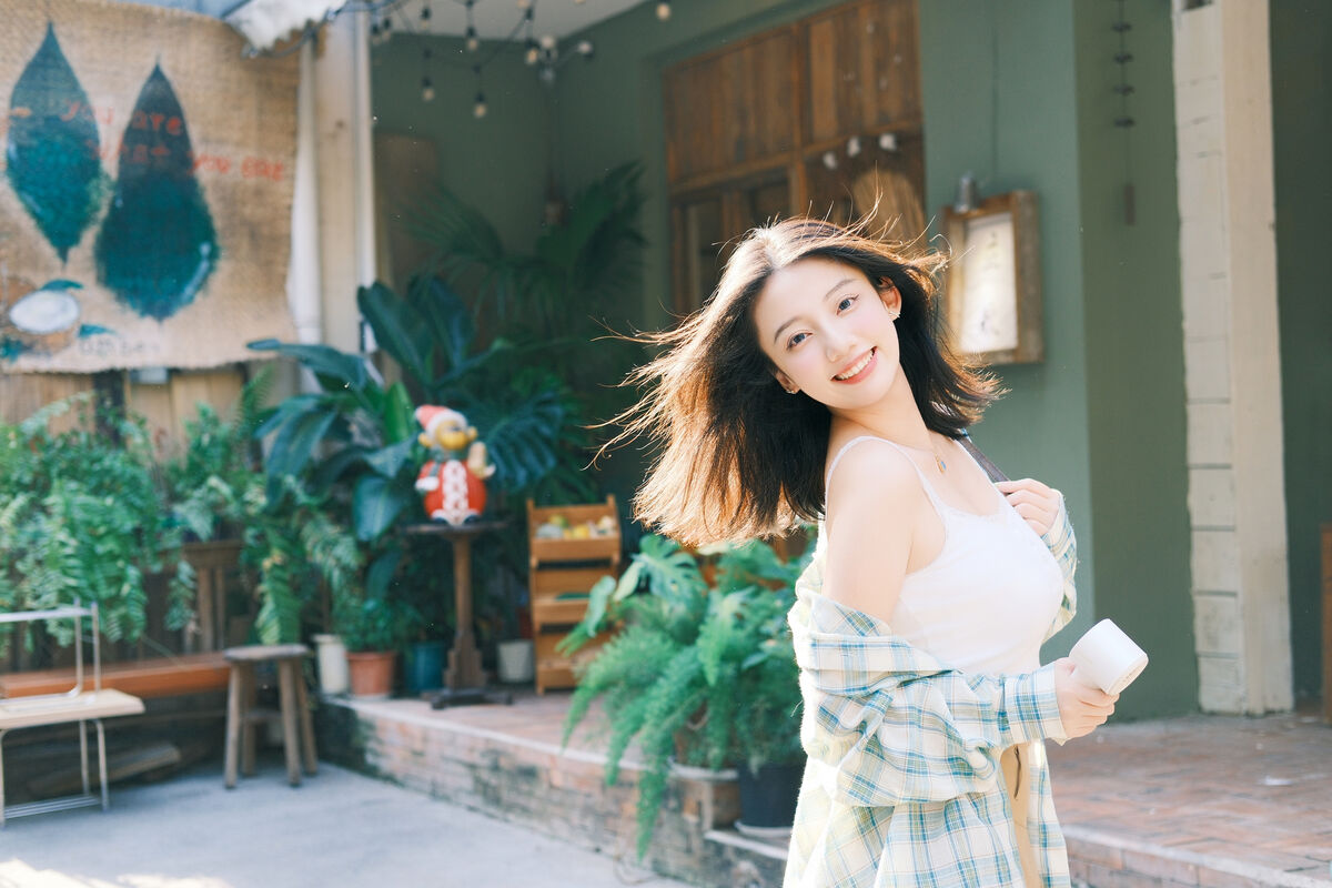 YiTuYu艺图语 Vol.10183 Chao Ku Xiao Wang Zi