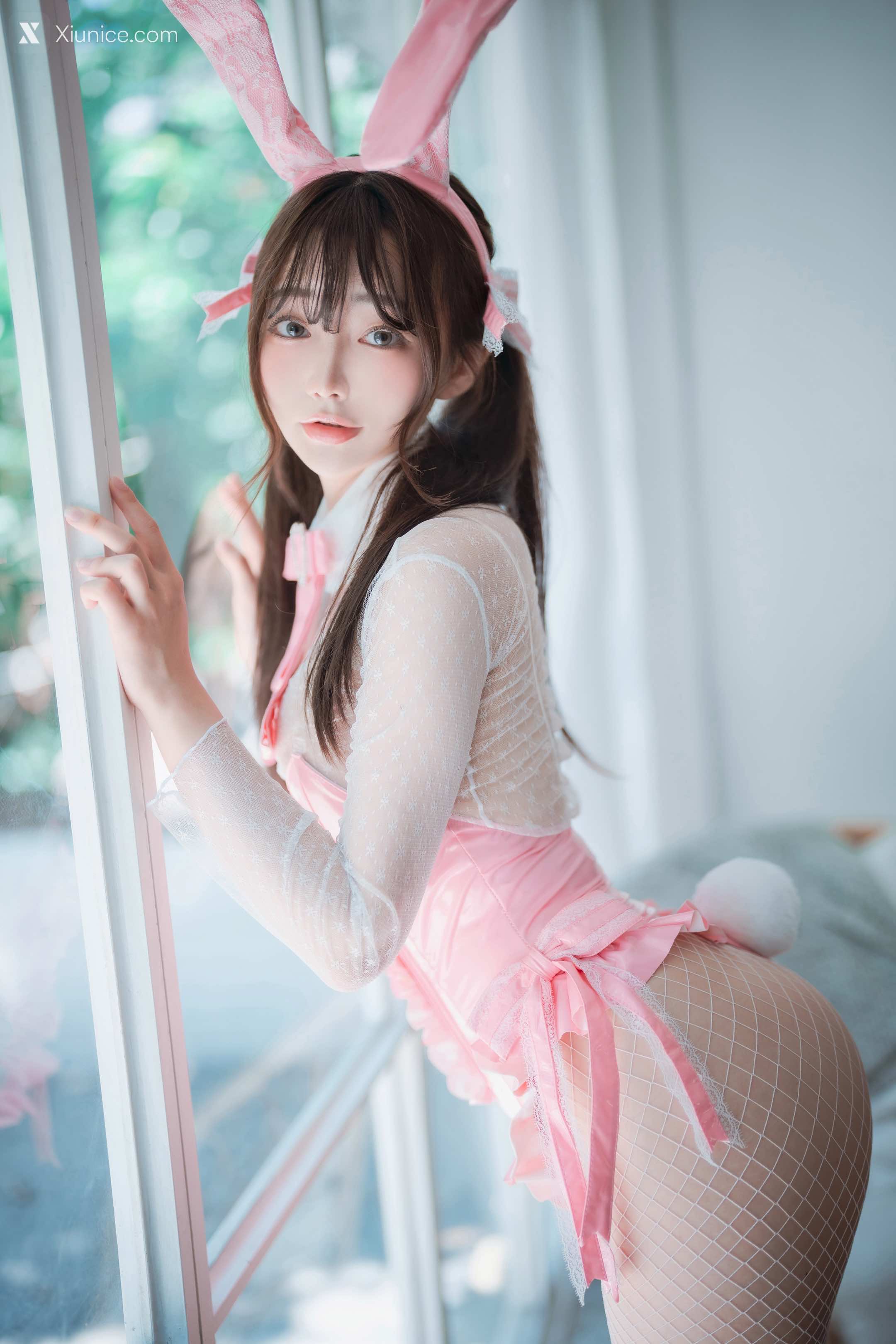 DJAWA Photo – Newbom – The Year of the Pink Bunny (+S.Ver) 4K