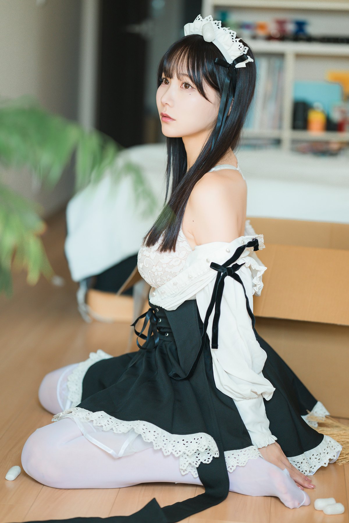 Coser@けん研 けんけん - C106实体刊物グラグラ And 推し型メイドロイドとしたいこと Part01