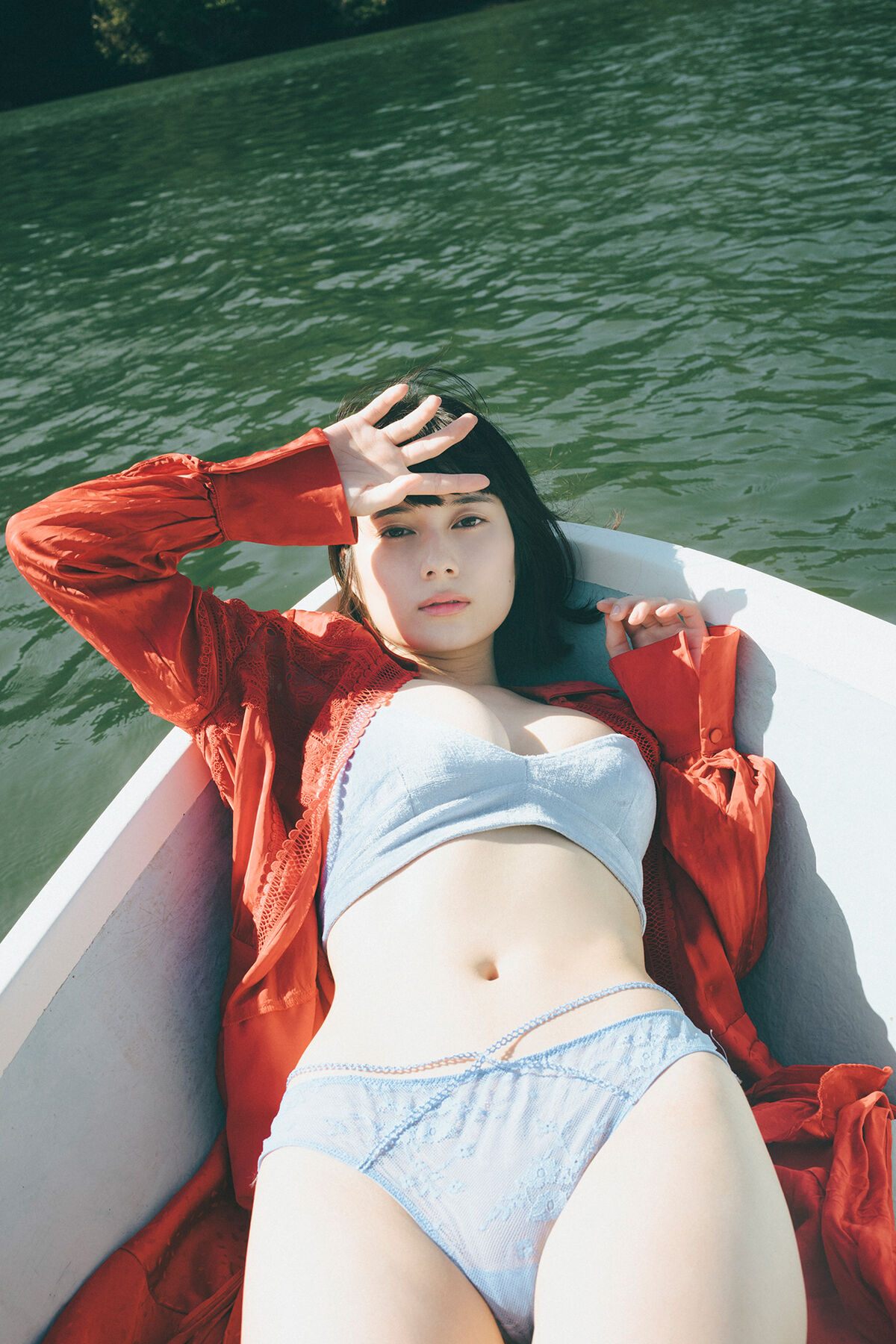 Sakurako Okubo 大久保桜子 - FLASHデジタル写真集 潮騒が聞こえる