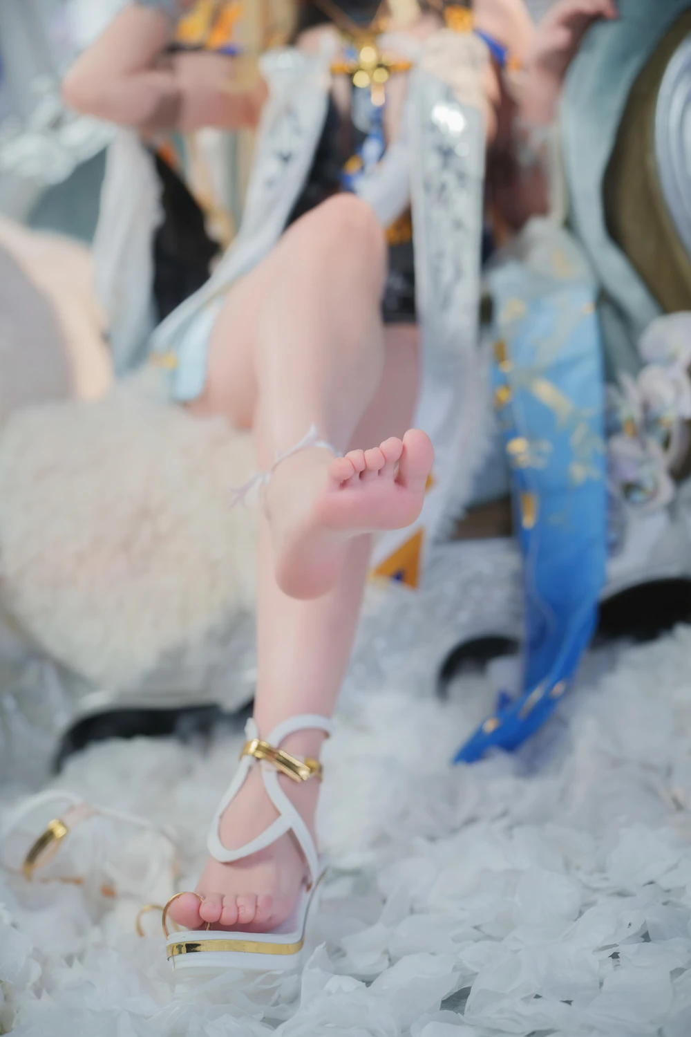 Cosplay Seele麦麦 – 鸣潮 菲比&卡提希娅·蓝色花海物语