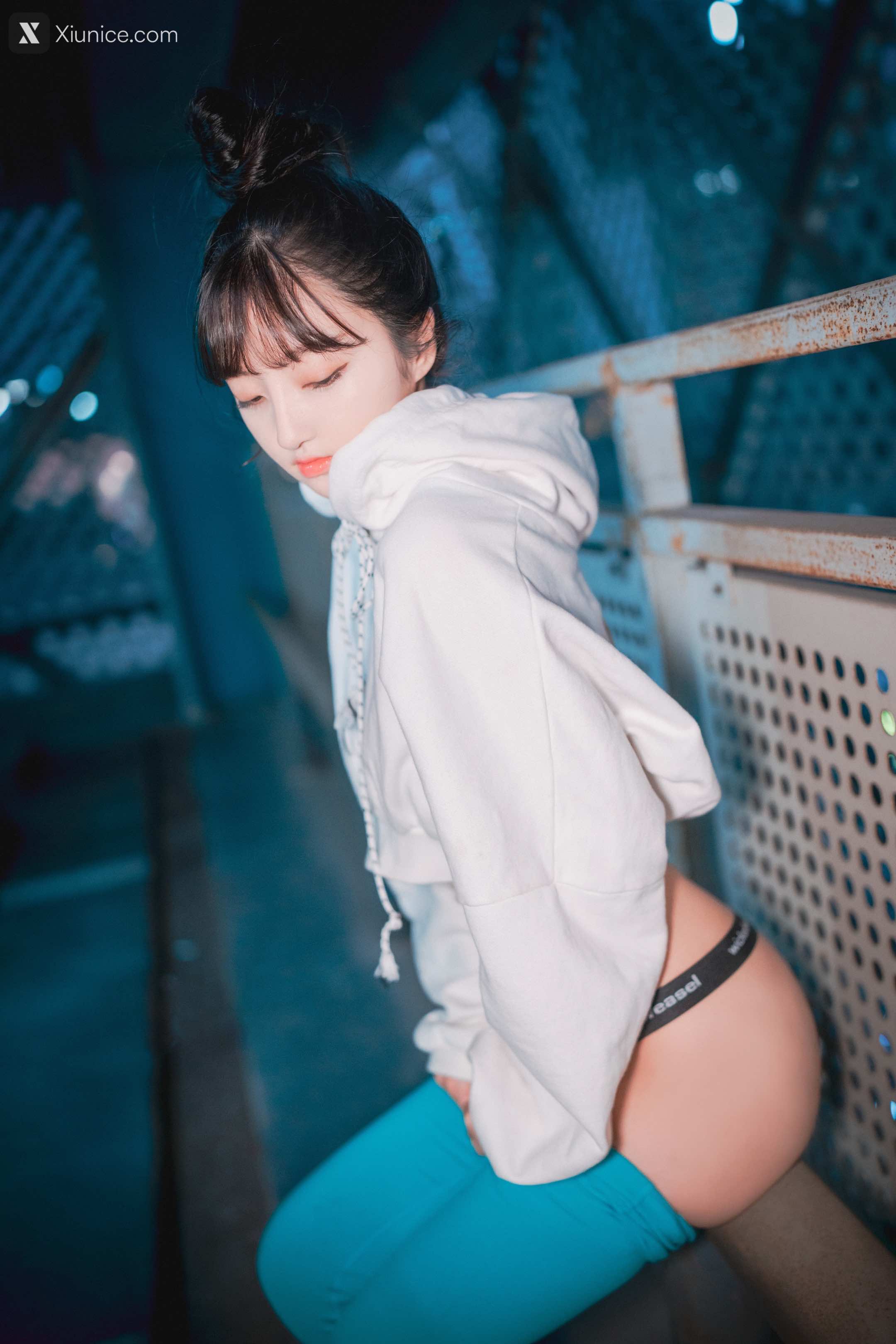 DJAWA Photo – HaNari (하나리) – Loose and Tight Cool Mint 4K