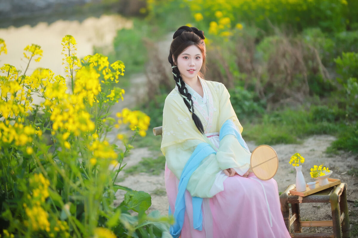 YiTuYu艺图语 Vol.10139 Jin Tian Yao Qu Hua Zhuang Ling