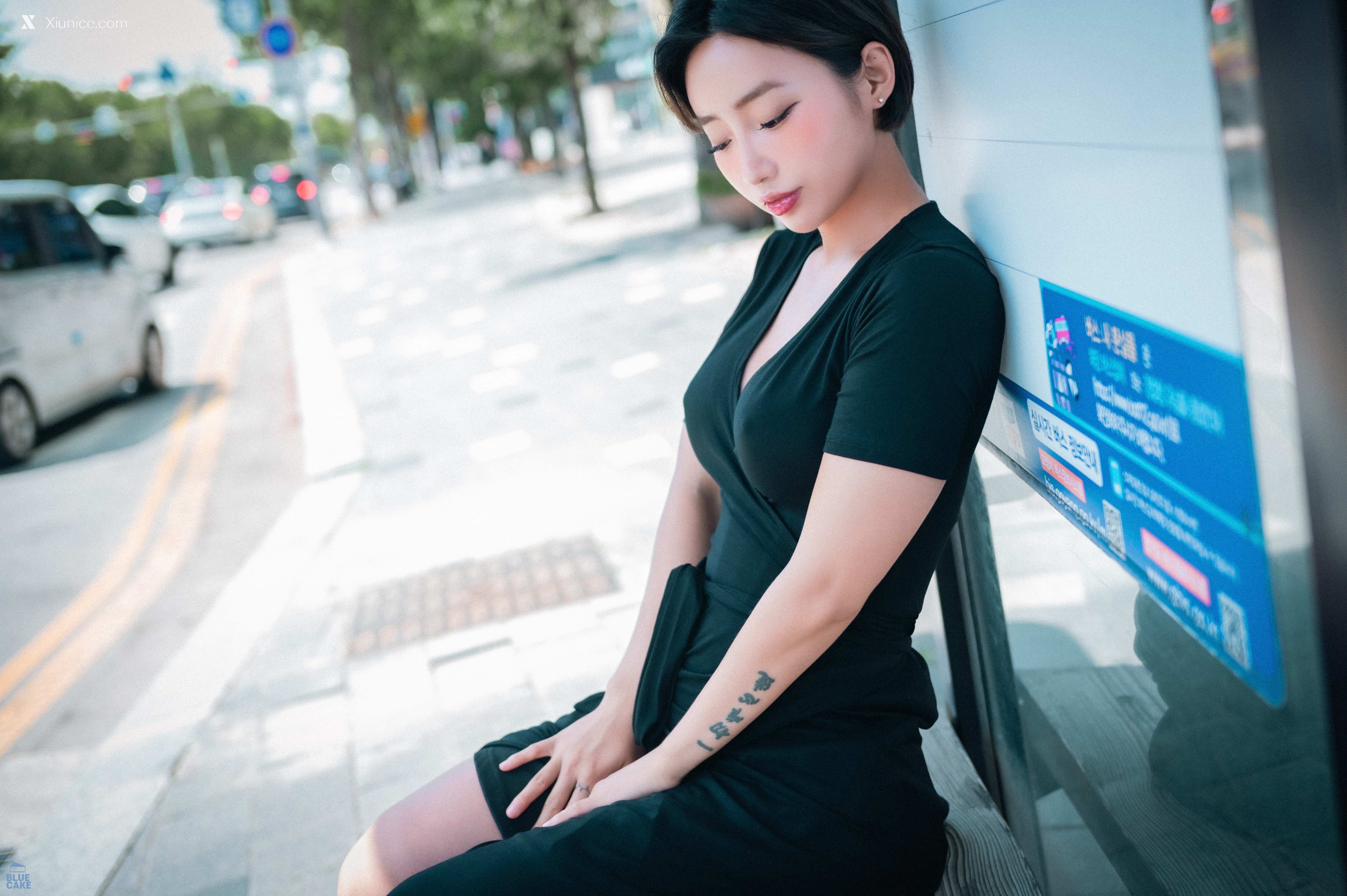 BLUECAKE Booty Queen – Walk in The Park 4K