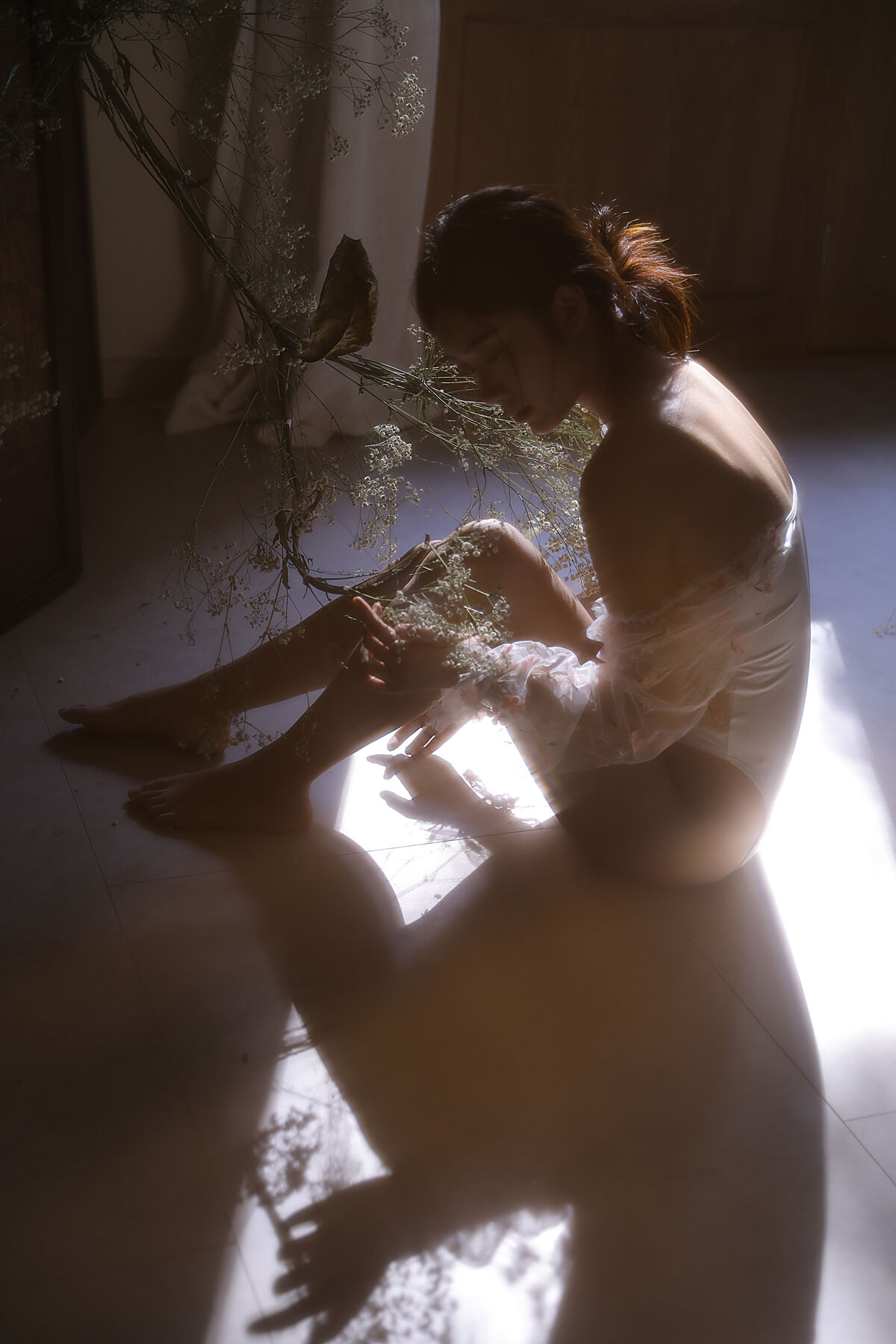 YiTuYu艺图语 Vol.10130 Liu Liu