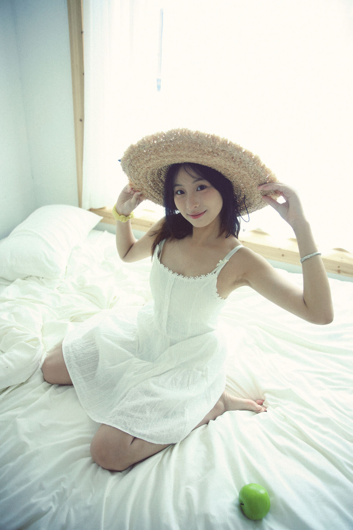 YiTuYu艺图语 Vol.10012 Xiao U