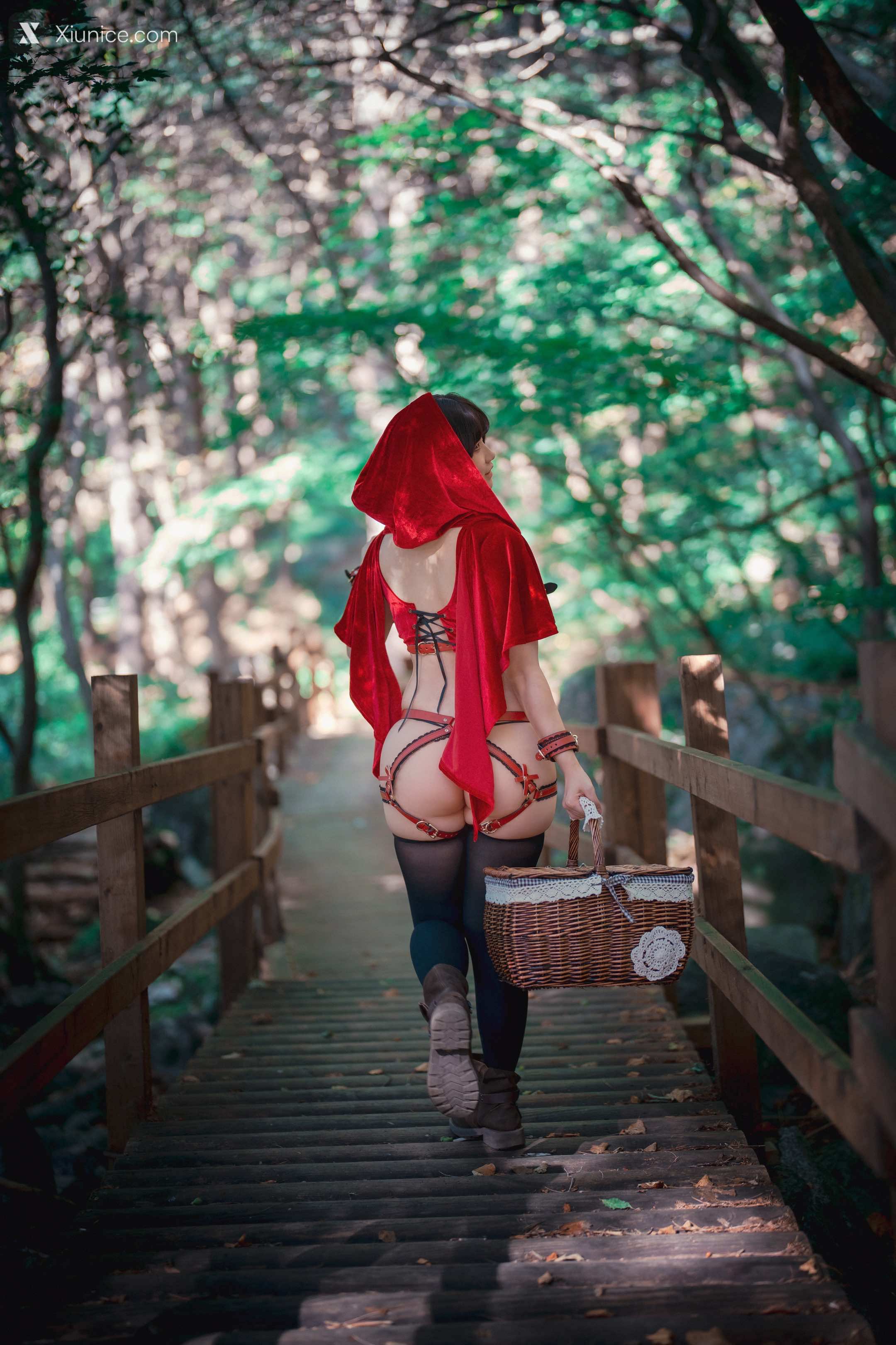 DJAWA Photo – Mimmi (밈미) – Naughty Red Hiring Hood 4K