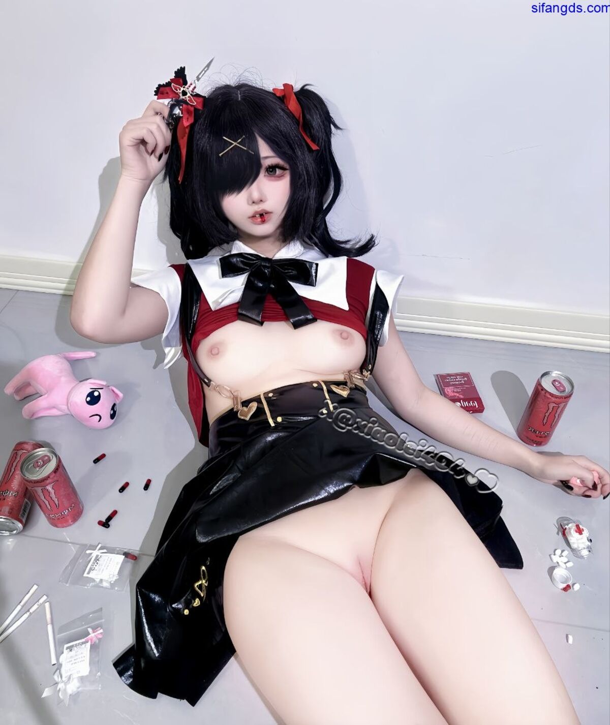 Xi Er Wei 希尔薇 - X颜值Cos 12月 露脸裸舞视图合集 Part01