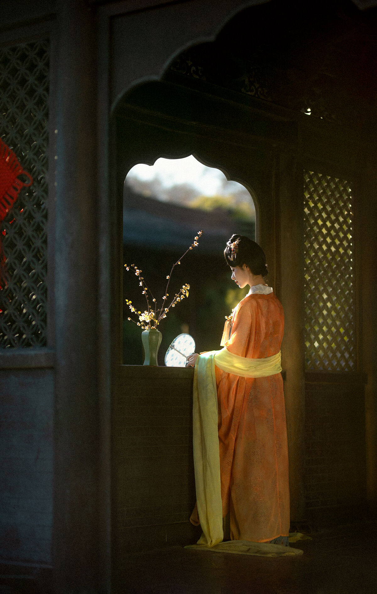 YiTuYu艺图语 Vol.10090 Ren Jian Yue-Su Chen