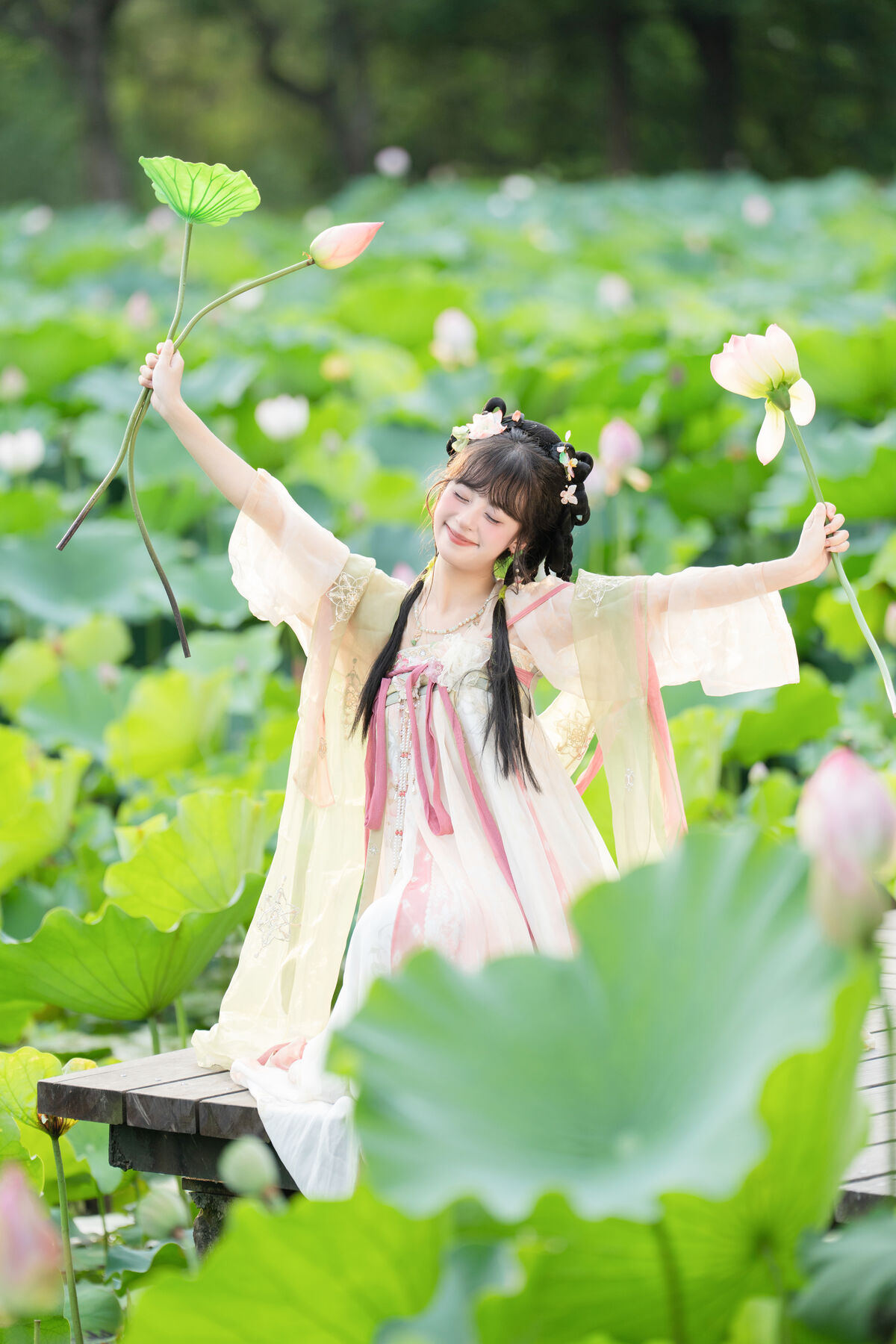 YiTuYu艺图语 Vol.10144 Xia Yu Xiao Nian