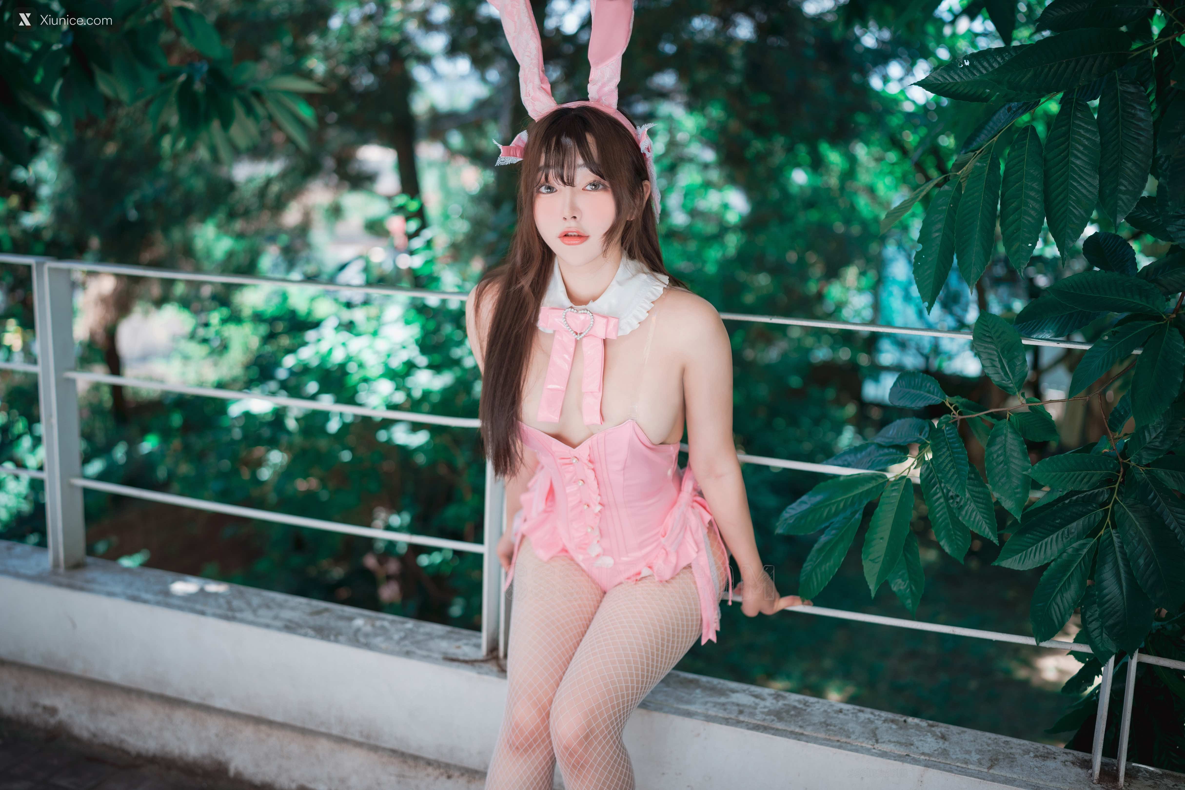 DJAWA Photo – Newbom – The Year of the Pink Bunny (+S.Ver) 4K