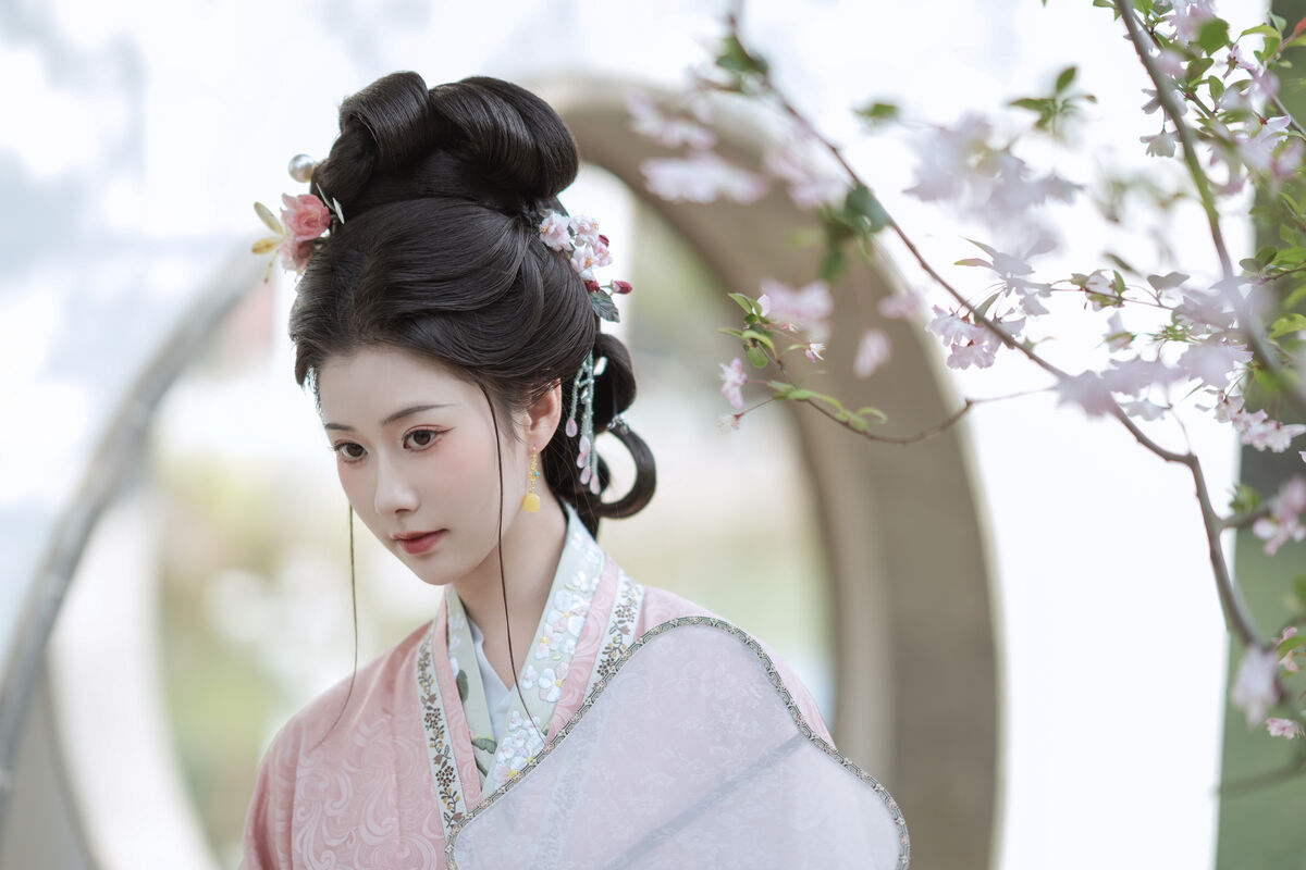 YiTuYu艺图语 Vol.10229 Jiang Zhu