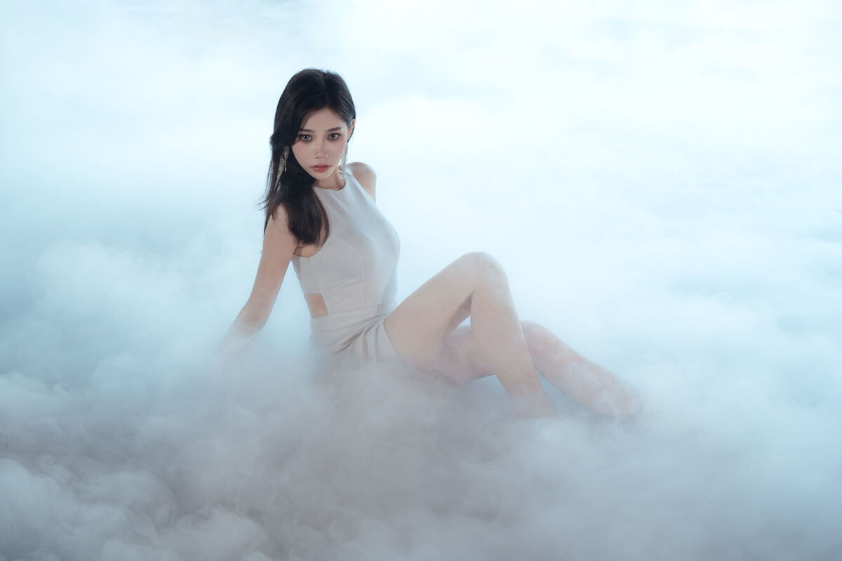 YiTuYu艺图语 Vol.10032 Lu Lu