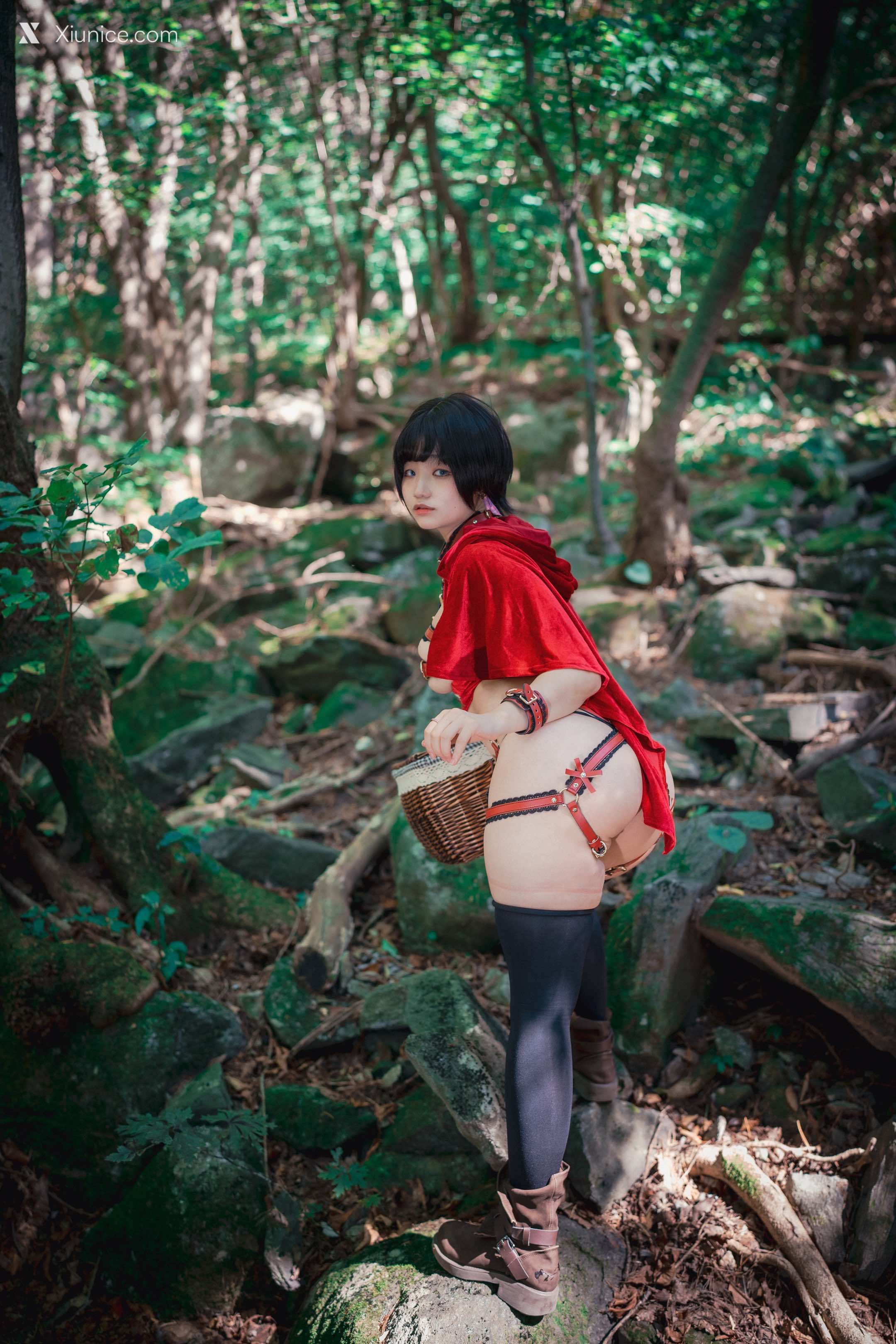 DJAWA Photo – Mimmi (밈미) – Naughty Red Hiring Hood 4K