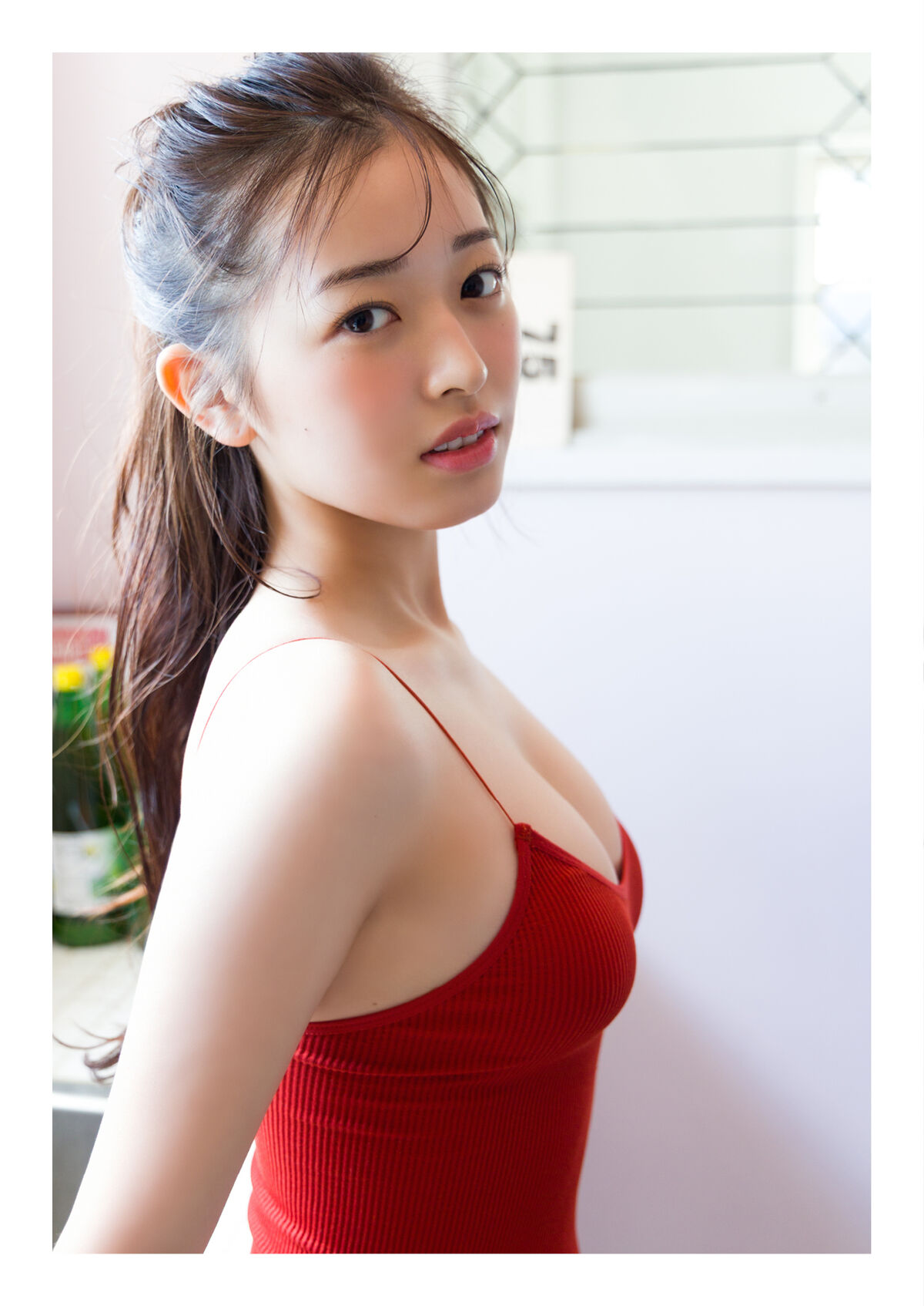 Kuroe Koharu 黒江こはる - 写真集 ハタチ 甘くてちょっぴり悪い子ちゃんな私