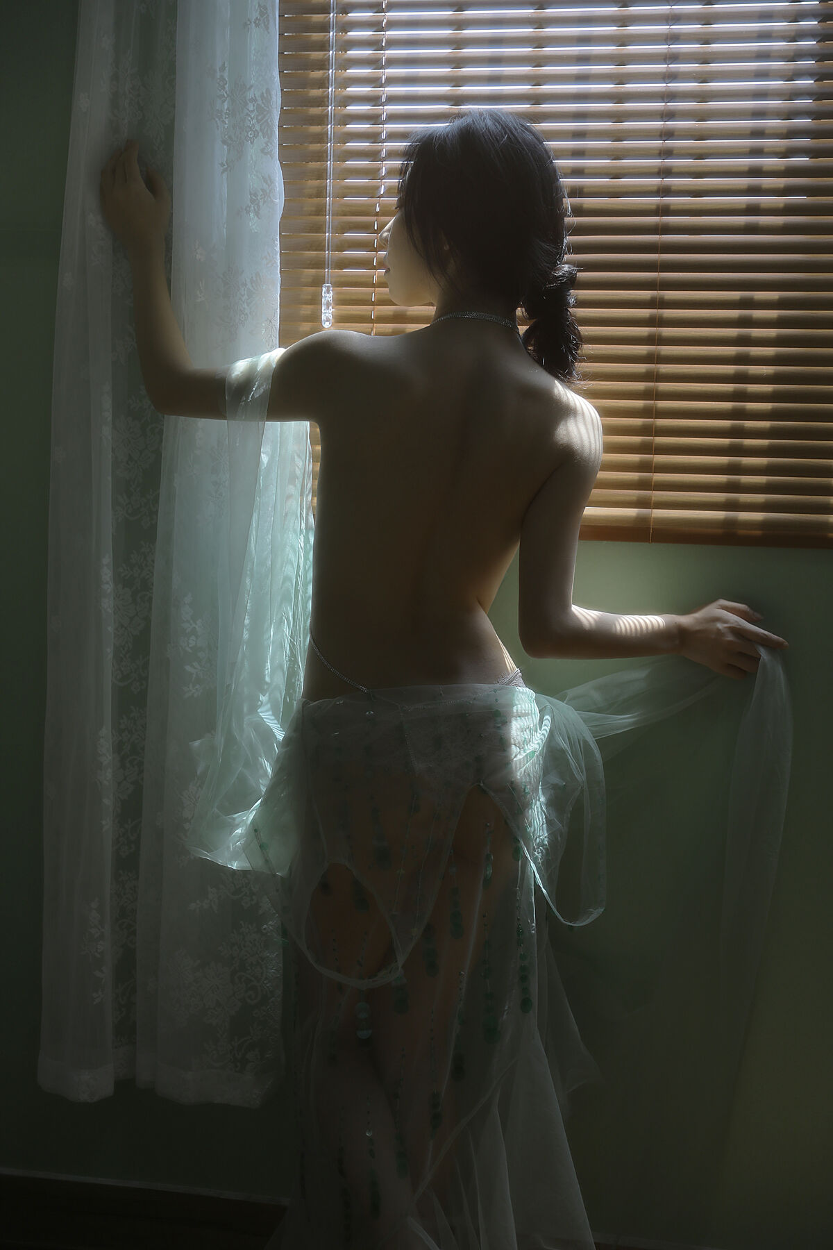 YiTuYu艺图语 Vol.10236 Ye Sheng Mo Te Yuan Zi