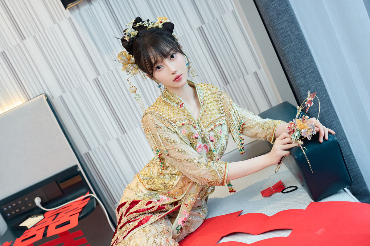 内购无水印 Yue Er Yue Er 玥儿玥er - 秀人网模特 性感秀禾服