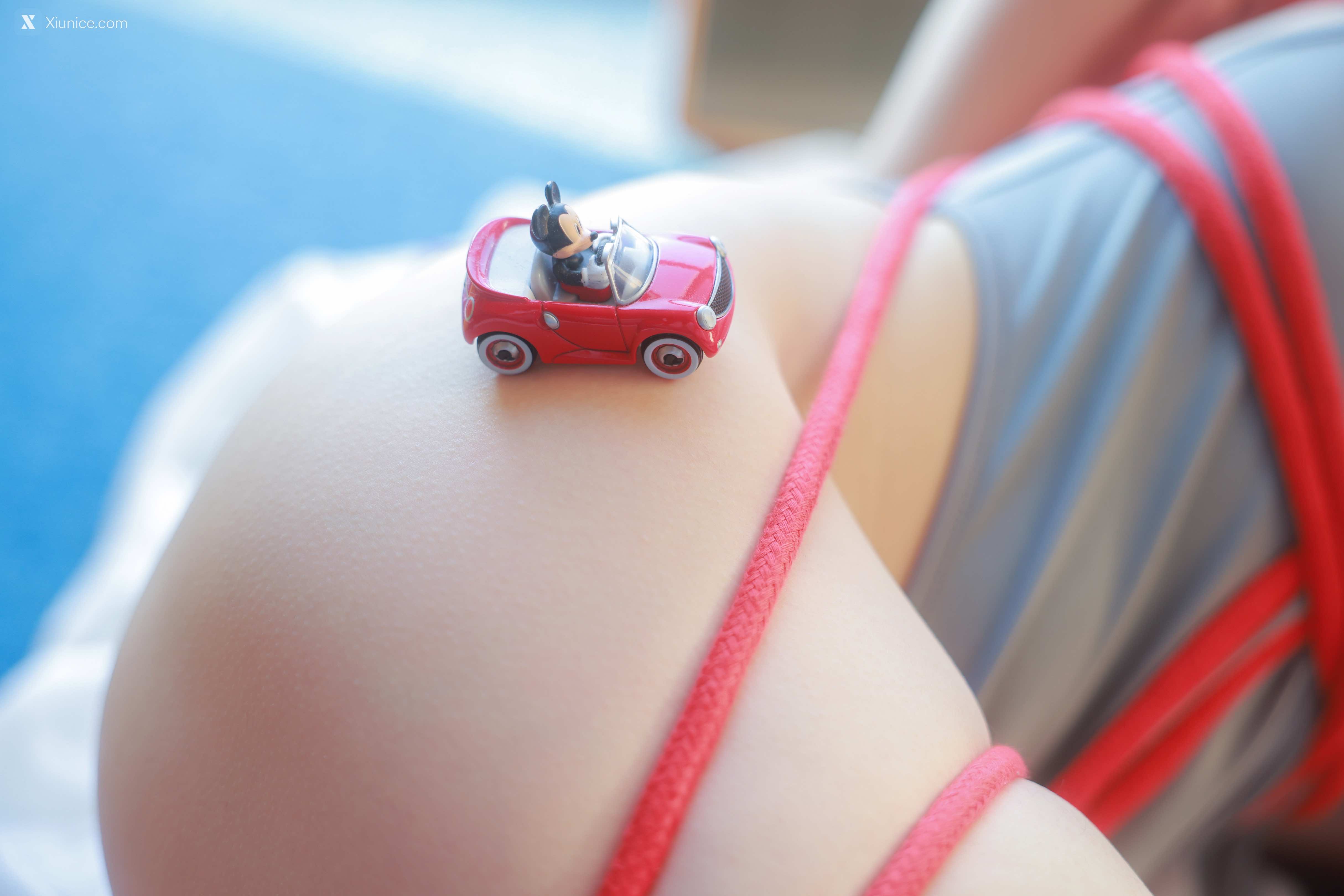 SweetBox Yeri – Packaging Girl 4K