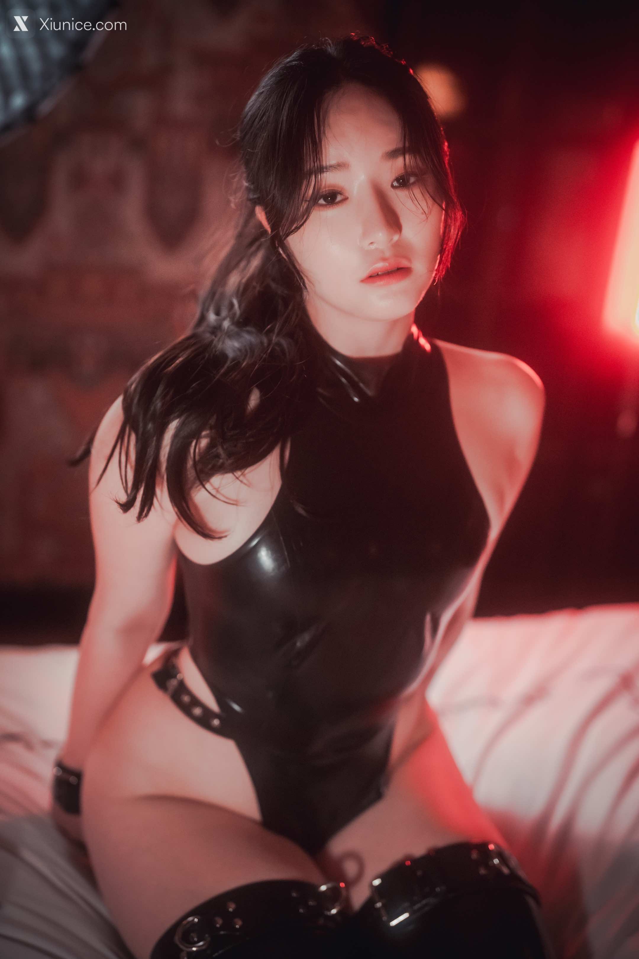 DJAWA Photo – Pia (피아) – Cling to Latex 4K
