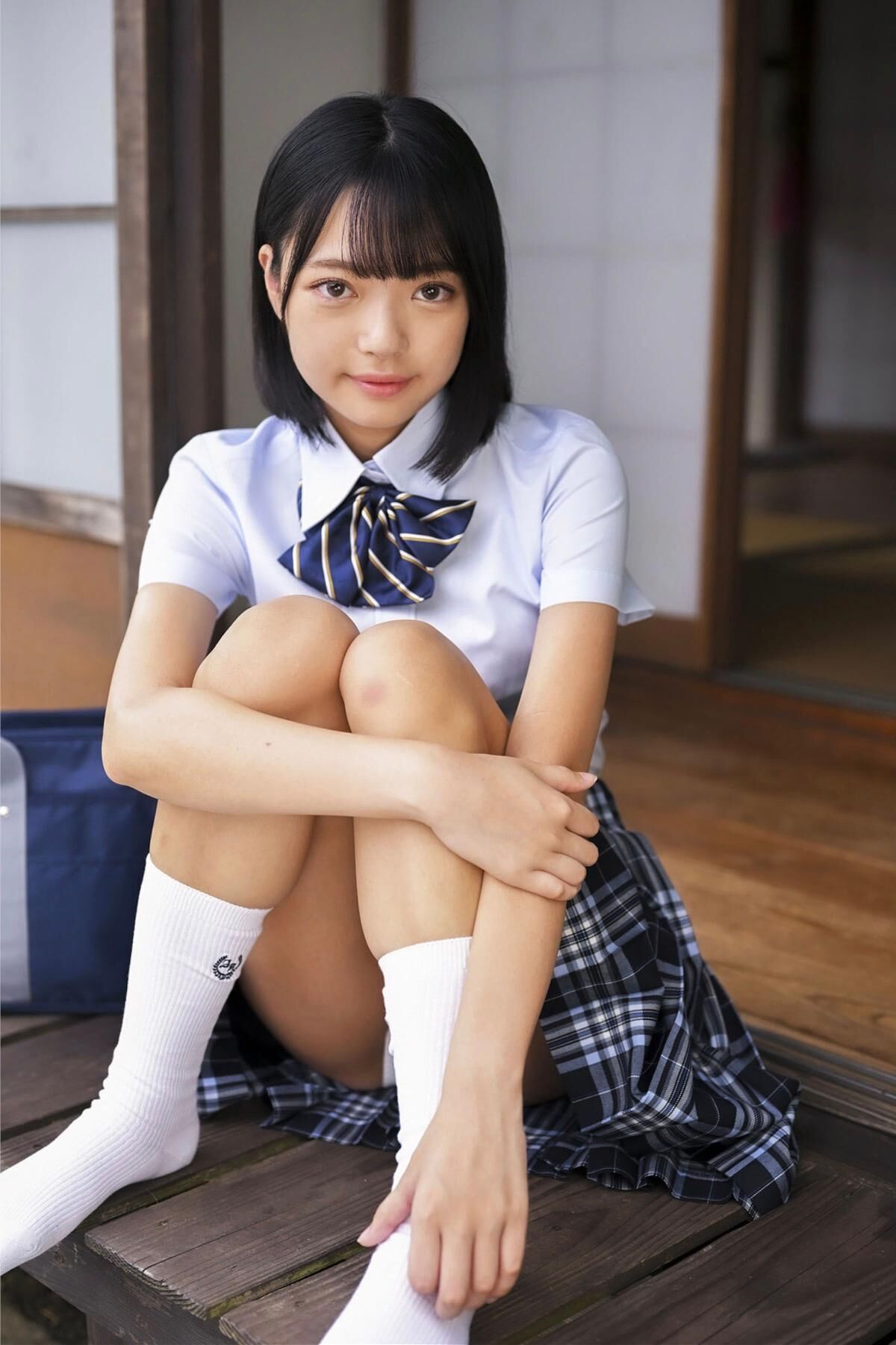 Amu Tsubura 粒楽あむ - Youth. アオハル Vol.3 Part01