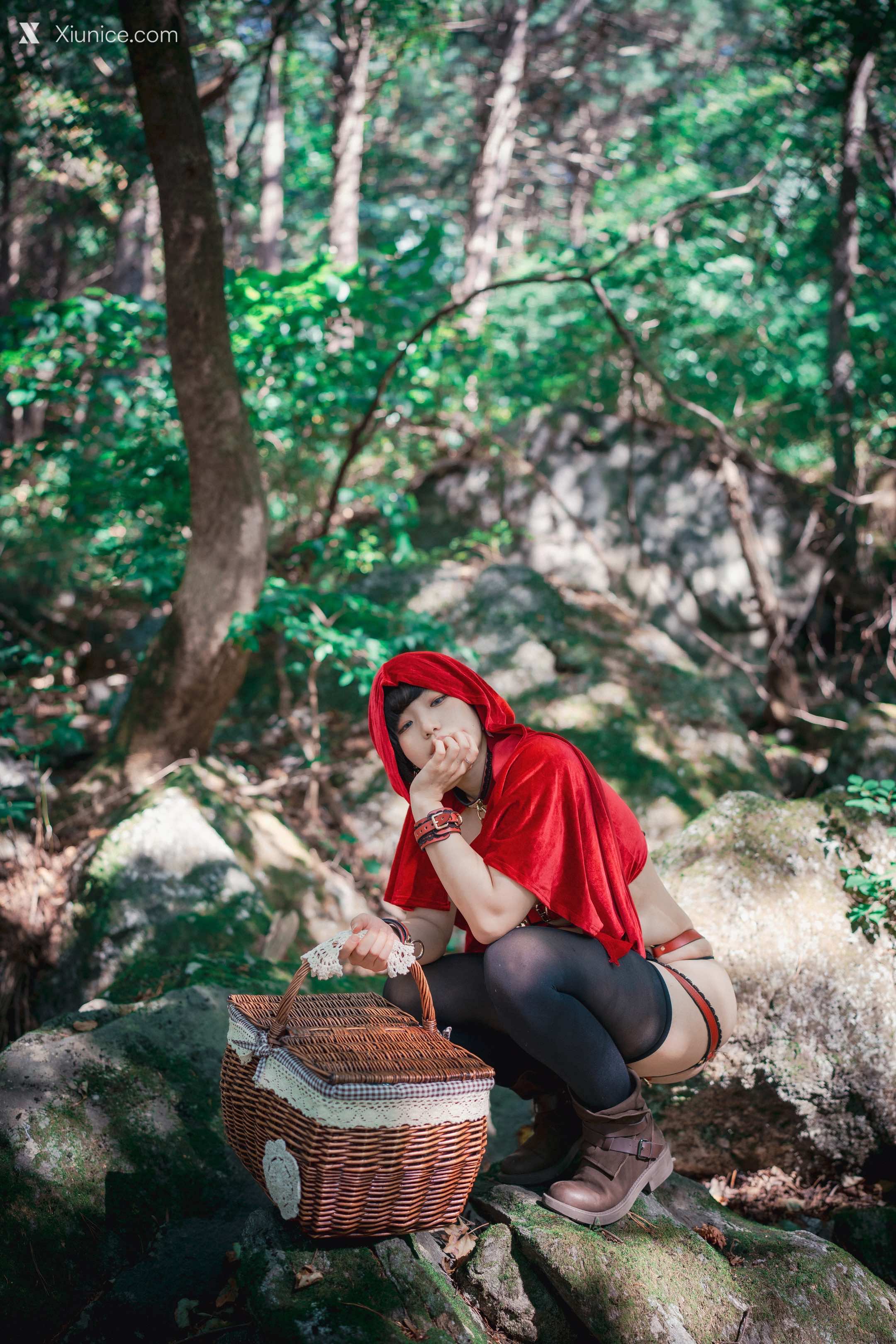 DJAWA Photo – Mimmi (밈미) – Naughty Red Hiring Hood 4K