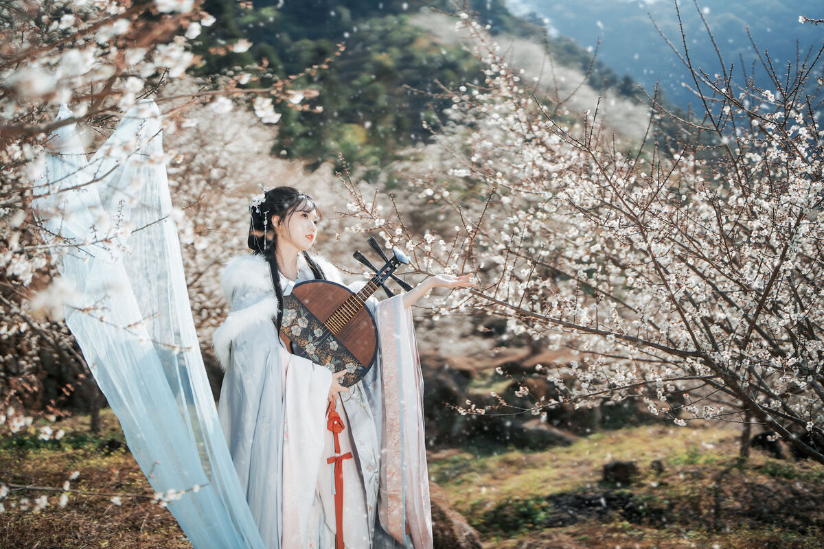 YiTuYu艺图语 Vol.10209 Nan You Chen Miao Miao