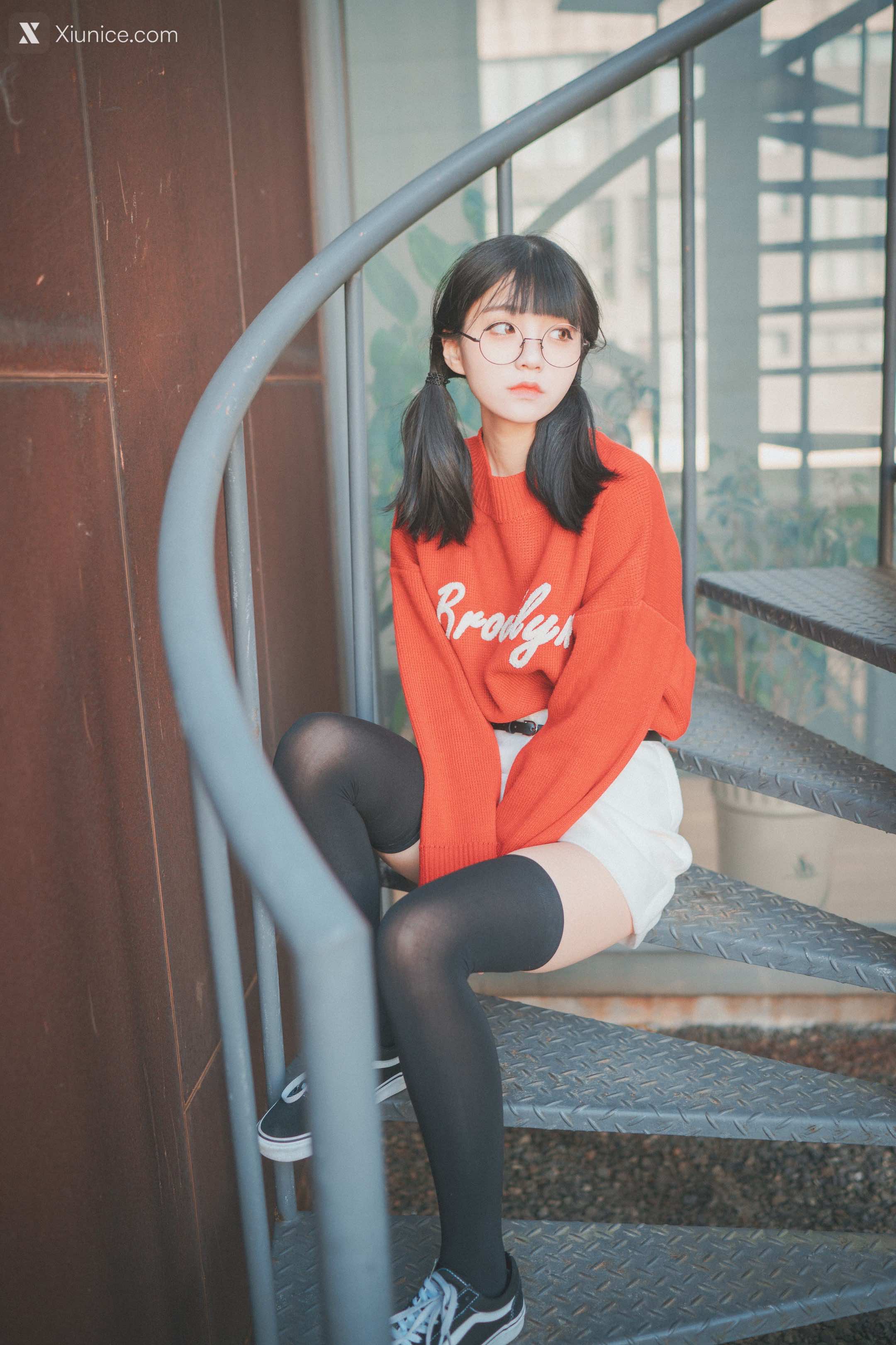 DJAWA Photo – Jeong Jenny (정제니) – Brooklyn Girl 4K