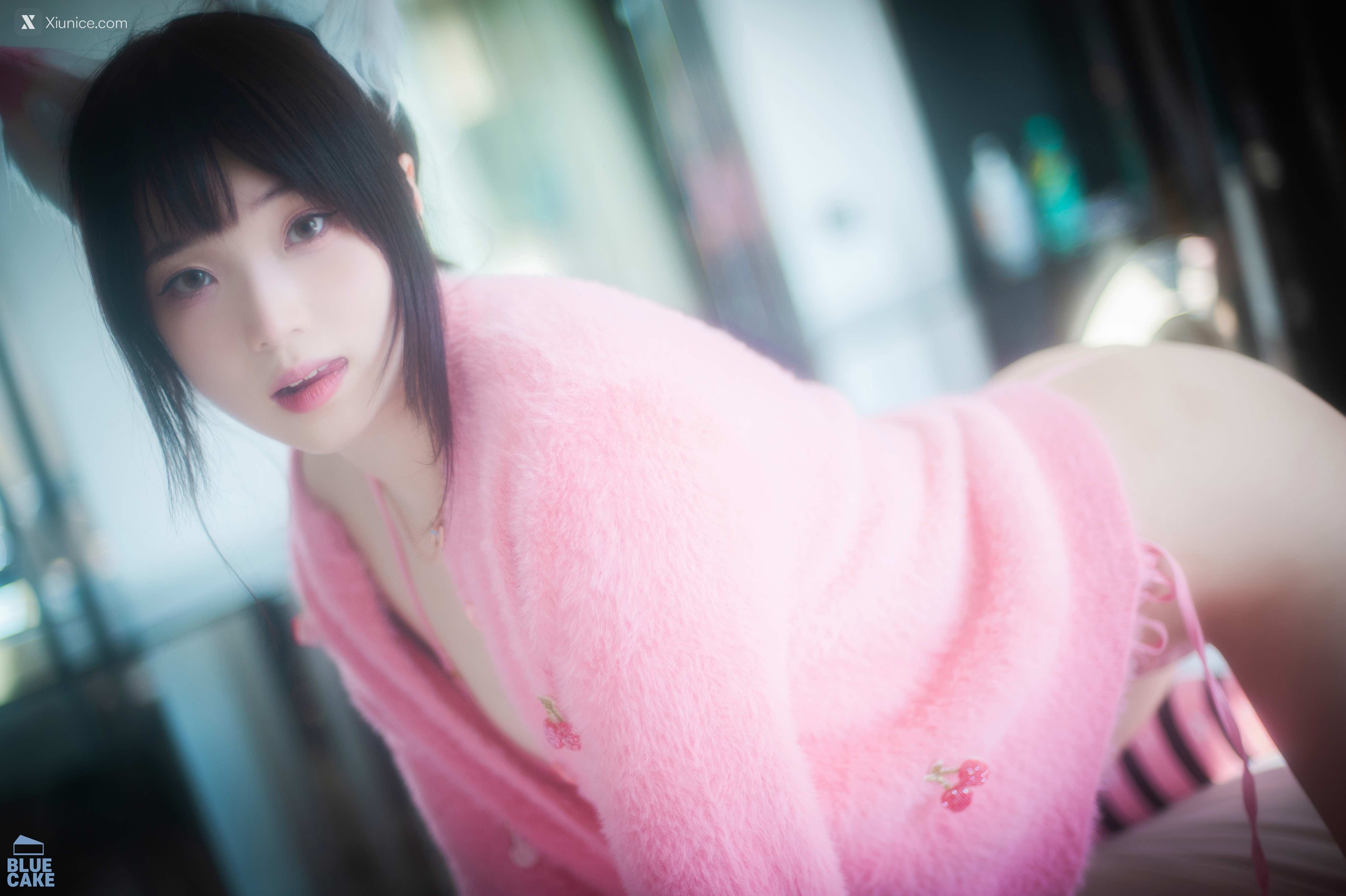 BLUECAKE Bambi (밤비) – Naughty Cats Pink & Mint RED 4K