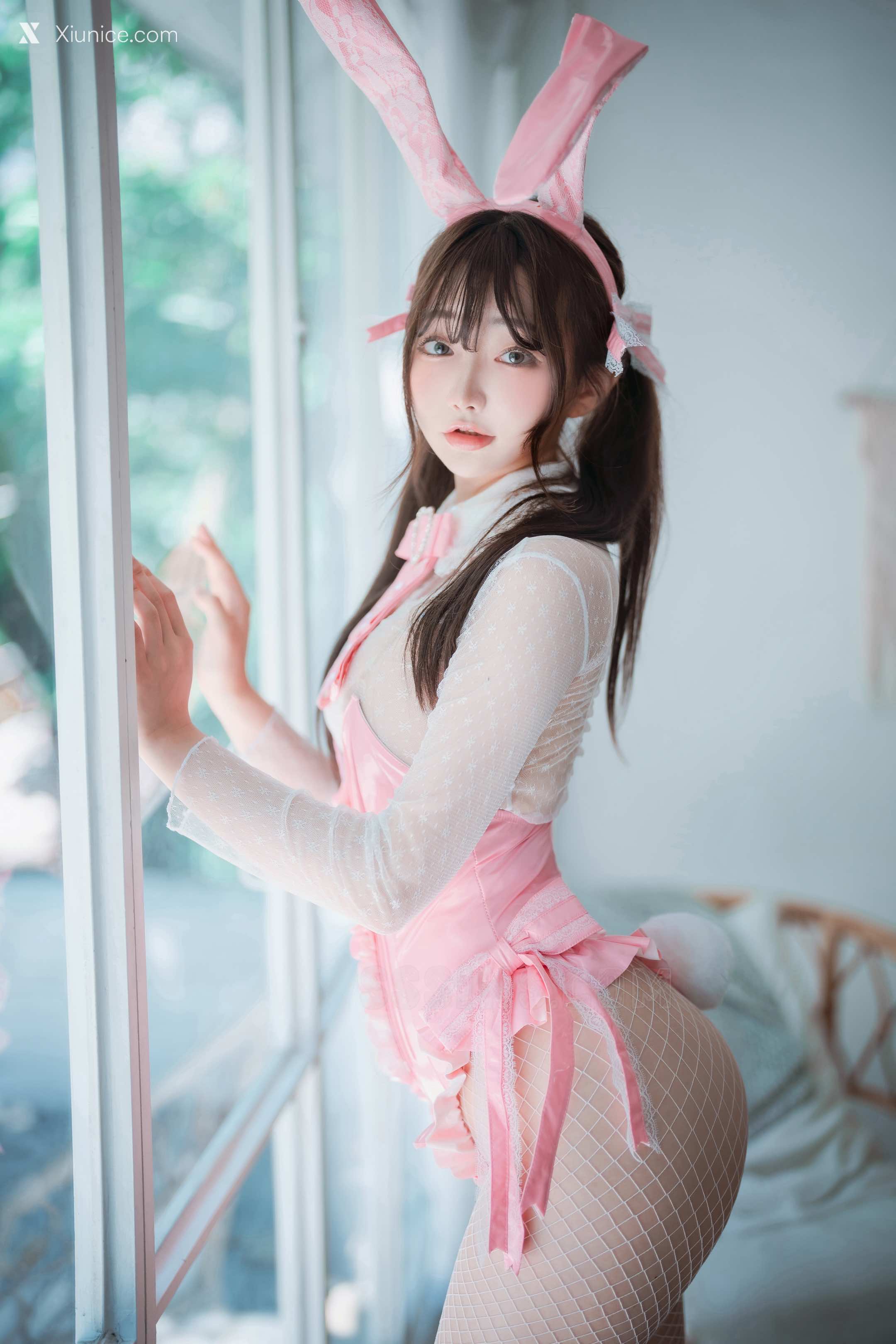 DJAWA Photo – Newbom – The Year of the Pink Bunny (+S.Ver) 4K