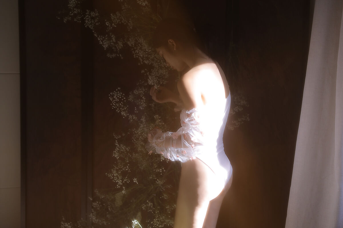 YiTuYu艺图语 Vol.10130 Liu Liu