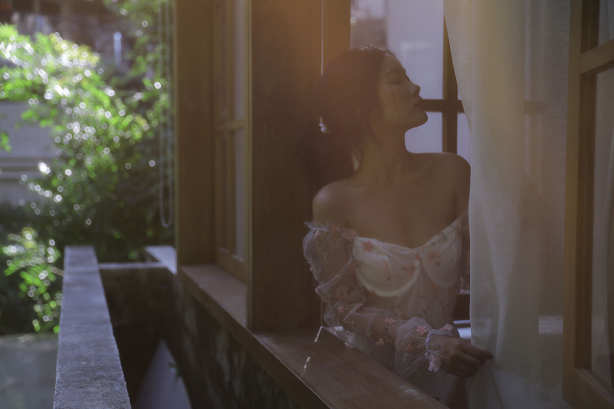 YiTuYu艺图语 Vol.10130 Liu Liu