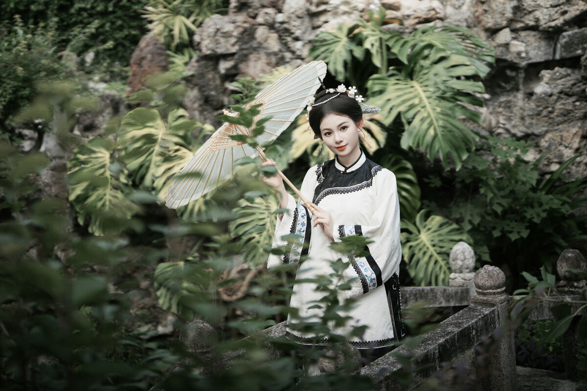 YiTuYu艺图语 Vol.10030 Luo Ning Tang