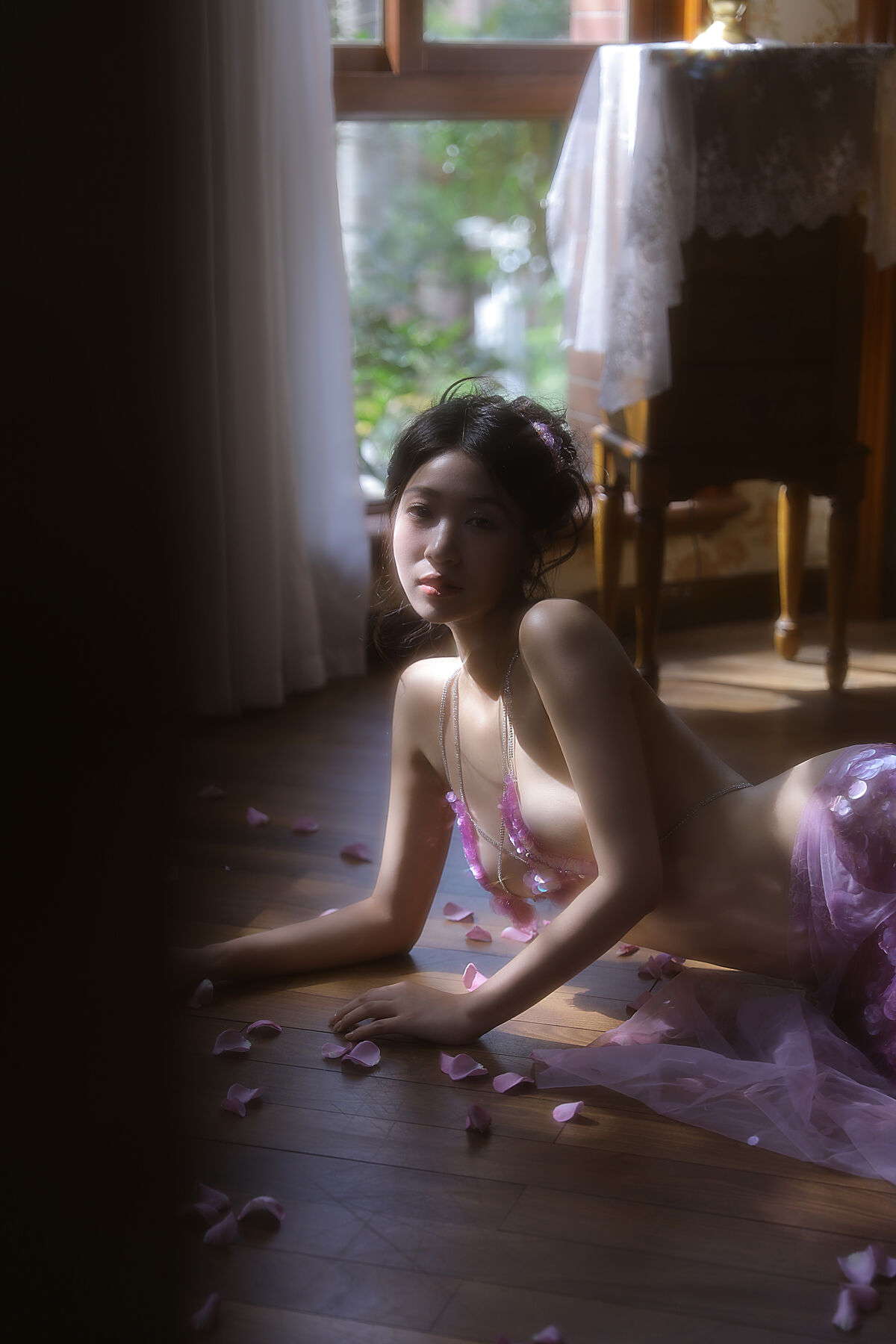 YiTuYu艺图语 Vol.10057 Lu Yi Er Er